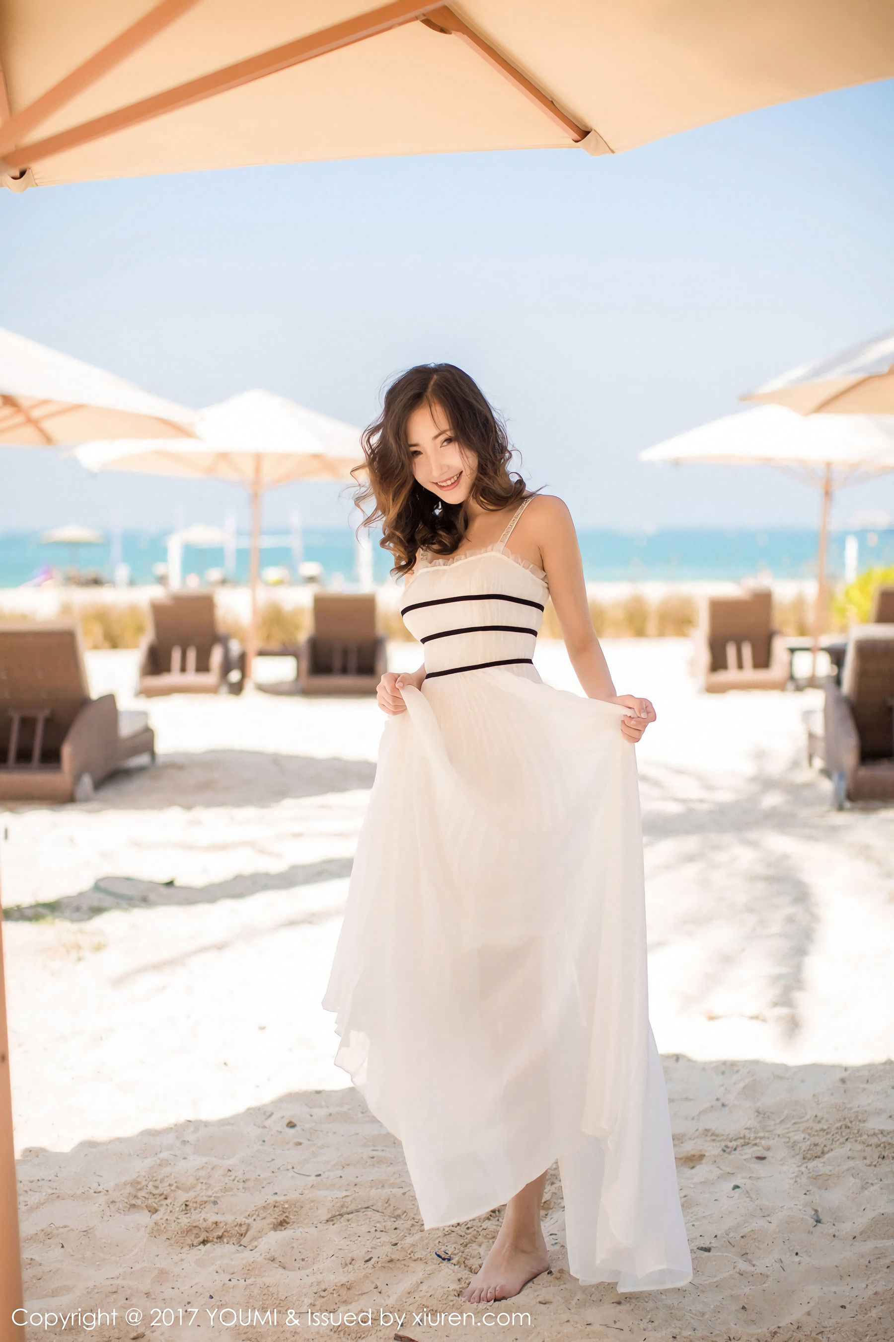 Yumi-尤美《迪拜旅拍 沙滩女神》 [尤蜜荟YouMi] Vol.078