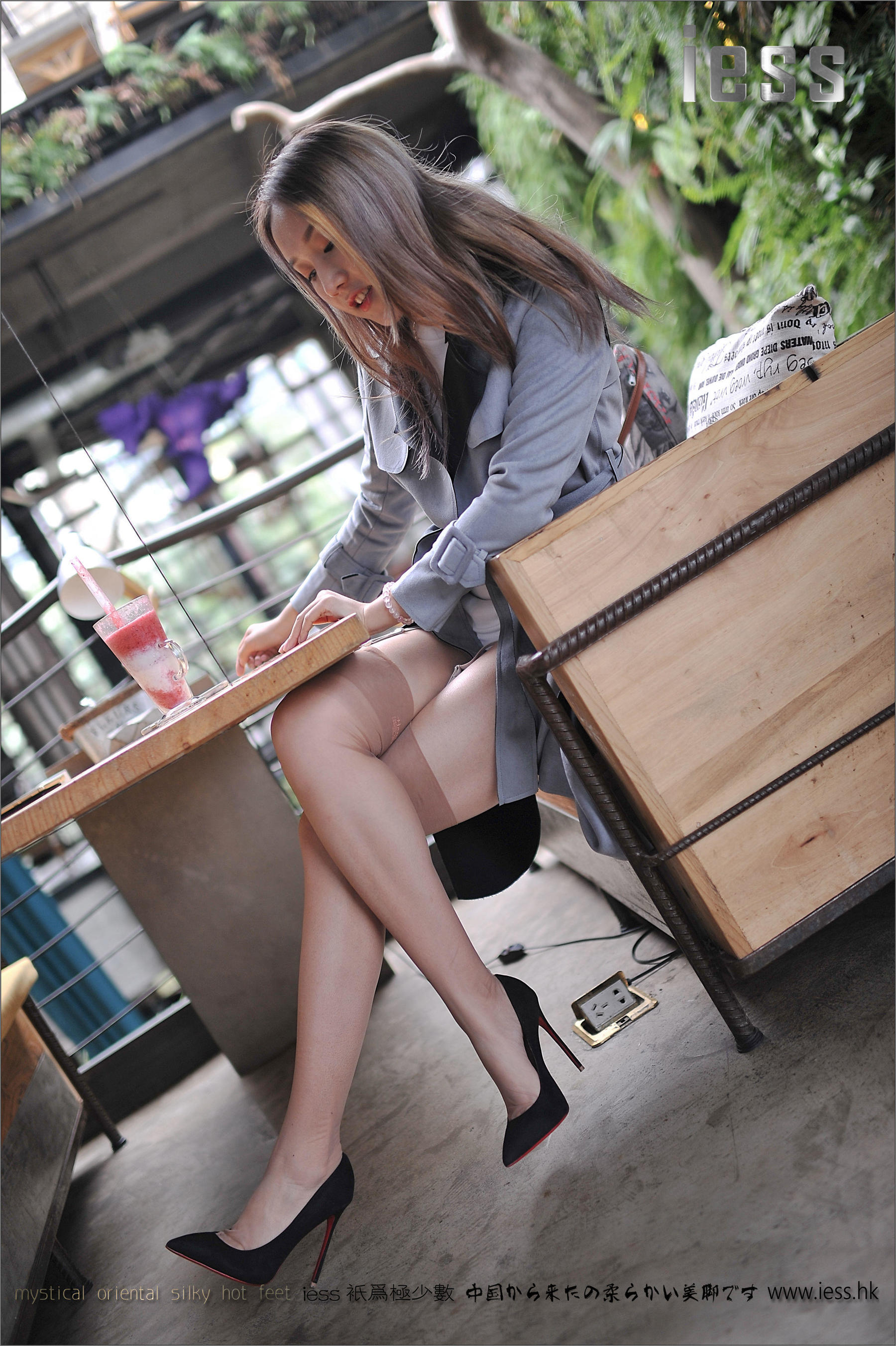 丝足便当048  羽羽  《羽》[IESS异思趣向]