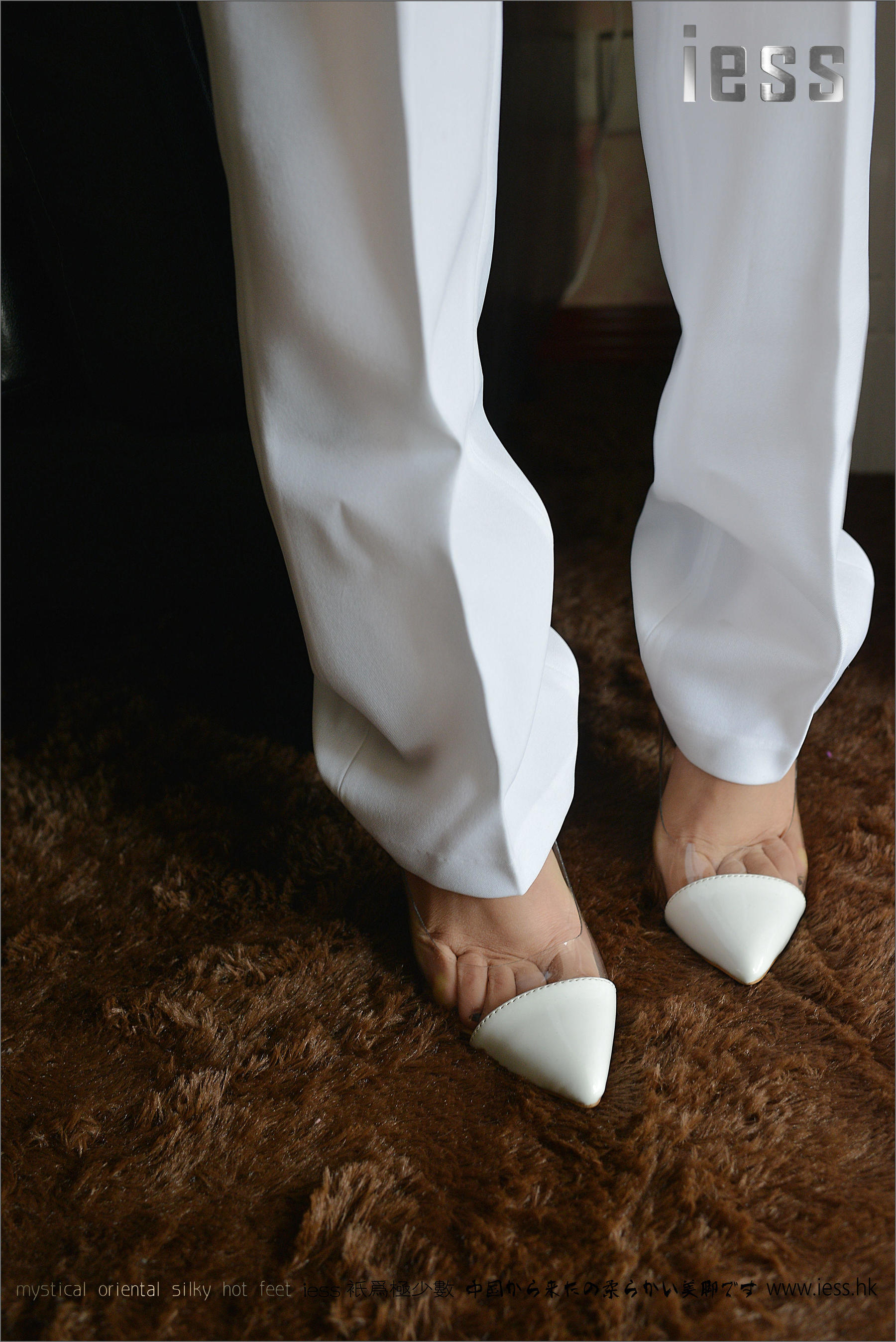 丝足便当058 小C 《典藏-裸足高跟鞋》[IESS异思趣向]
