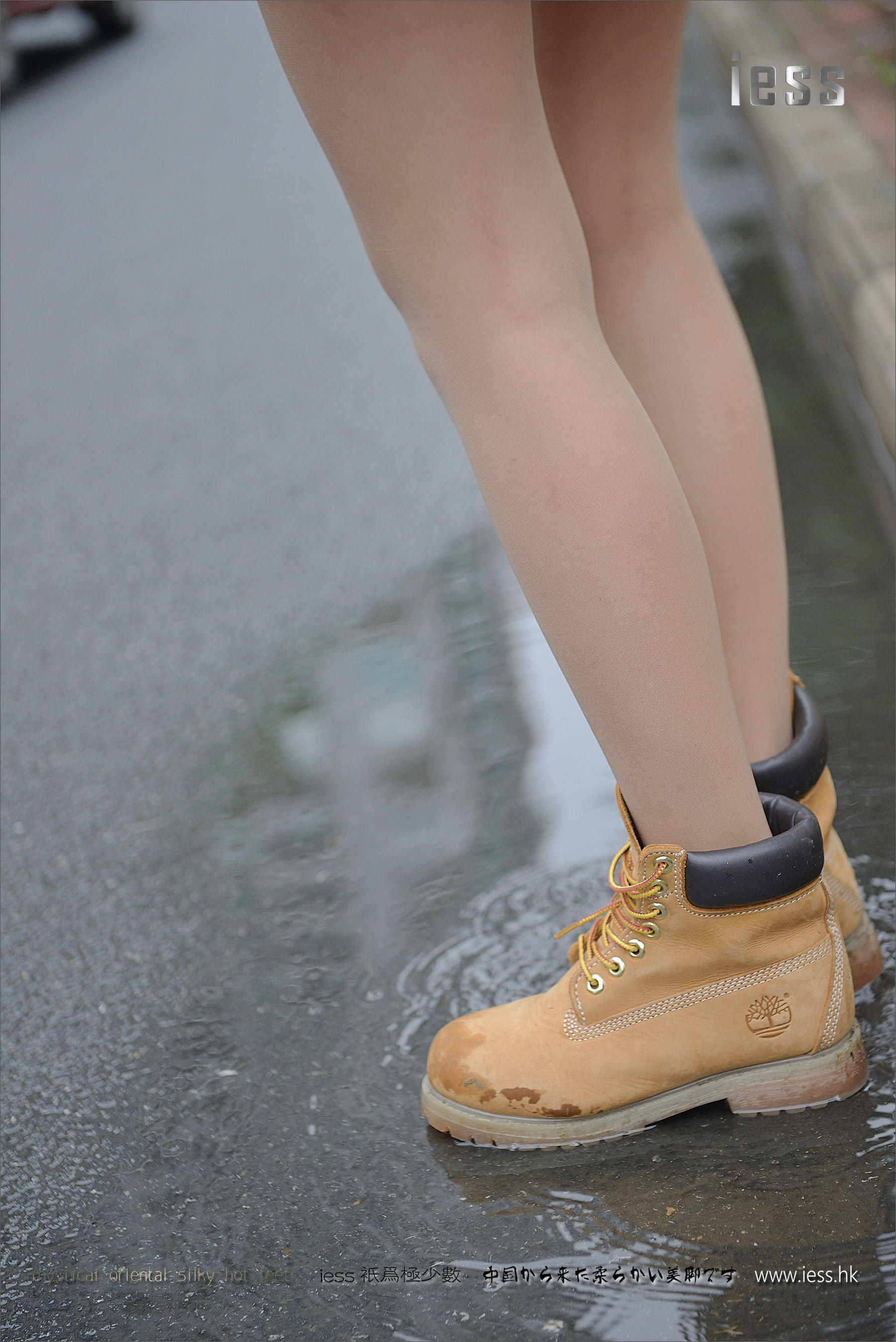 丝足便当059 潇潇 《短靴、肉丝与单车》[IESS异思趣向]