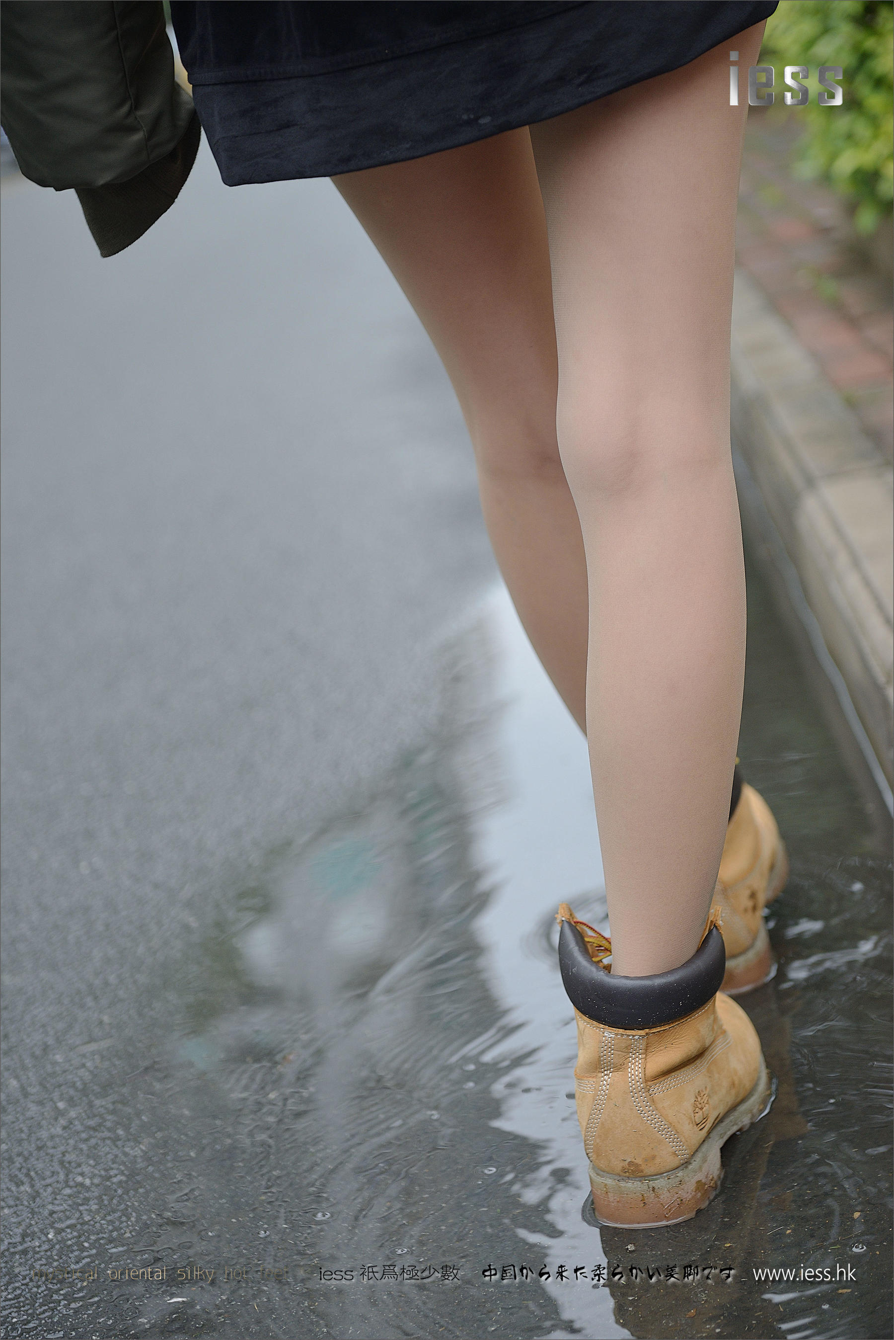 丝足便当059 潇潇 《短靴、肉丝与单车》[IESS异思趣向]