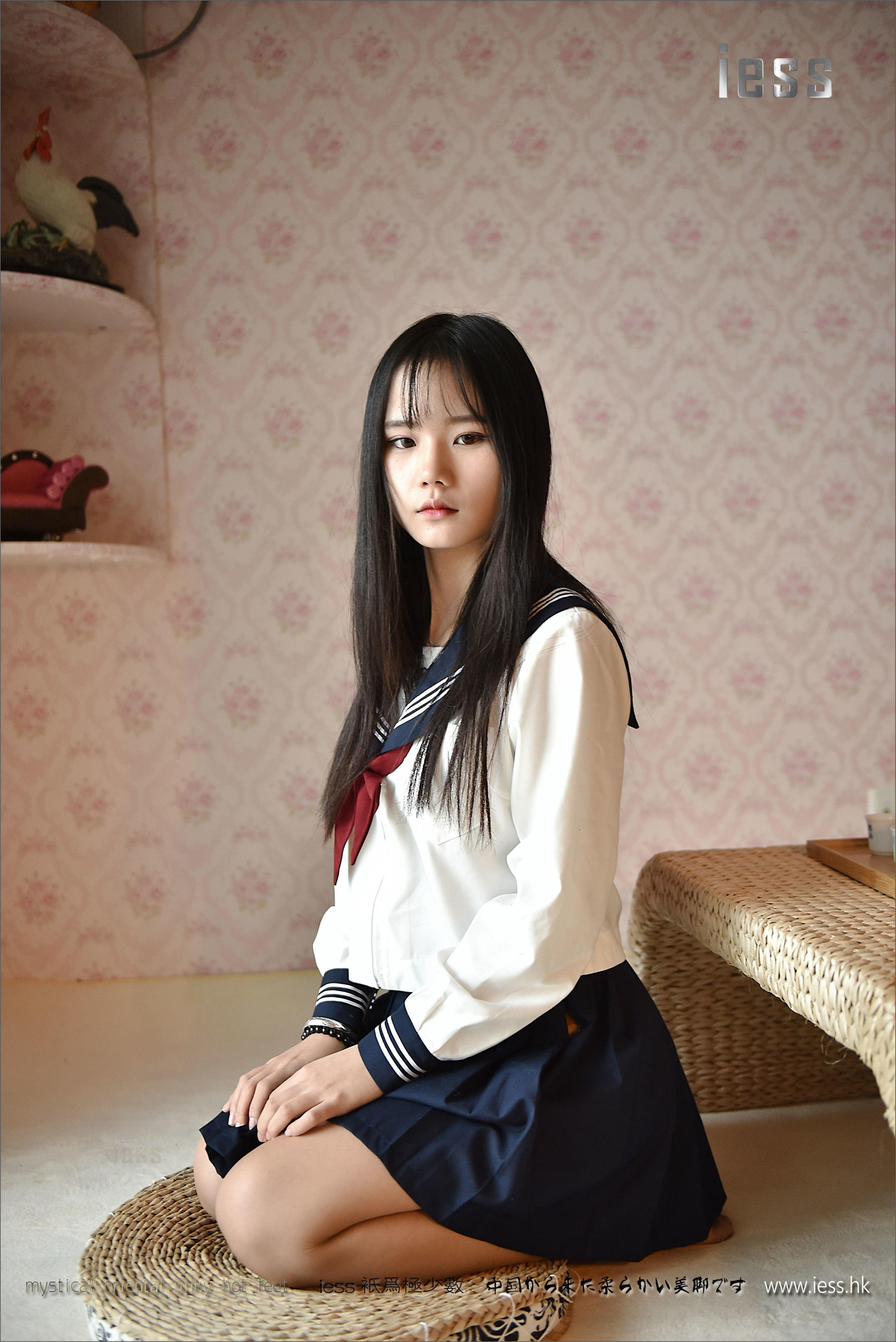 丝足便当082 琪琪 《制服系列之JK第2部-1》[IESS异思趣向]