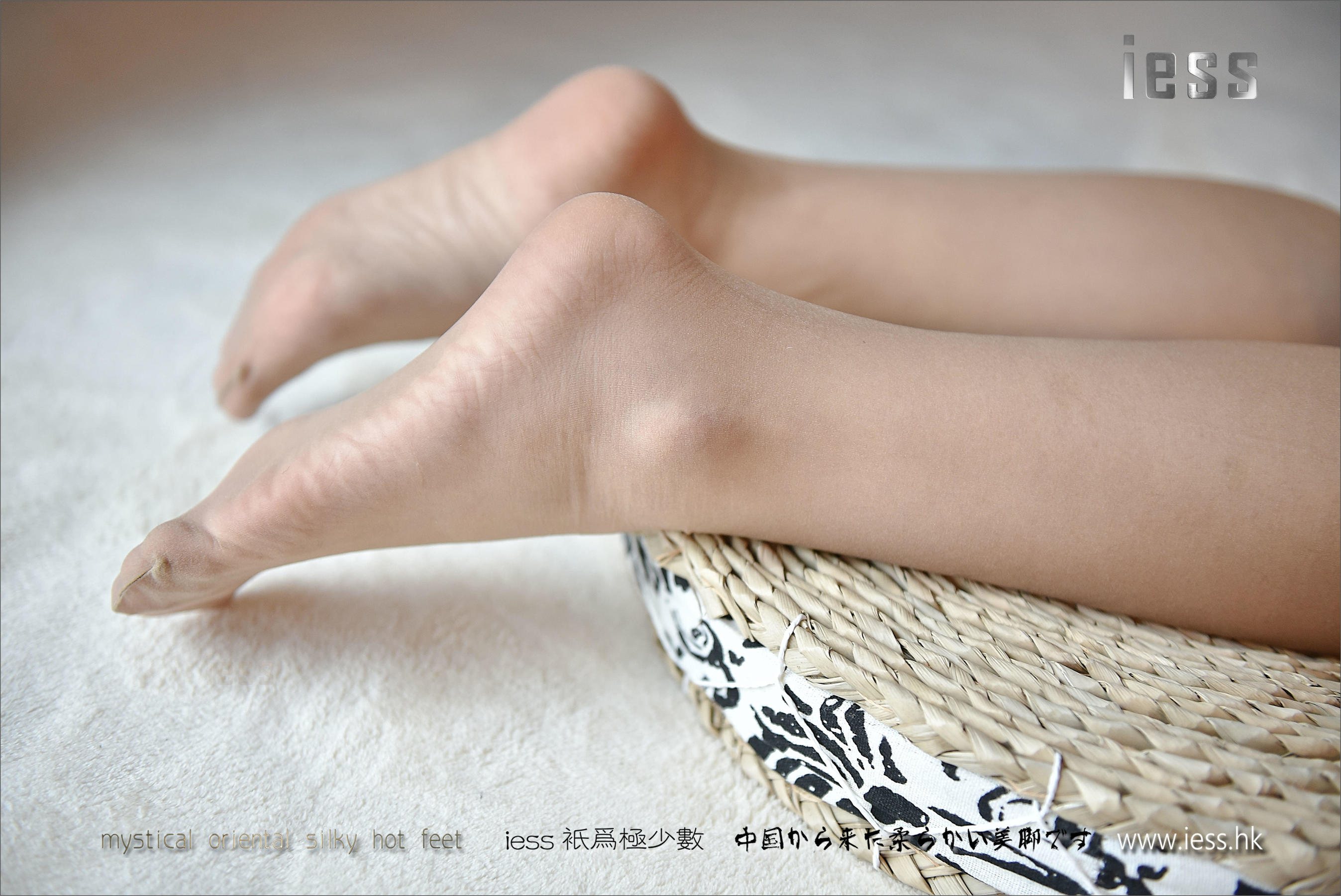 丝足便当082 琪琪 《制服系列之JK第2部-1》[IESS异思趣向]