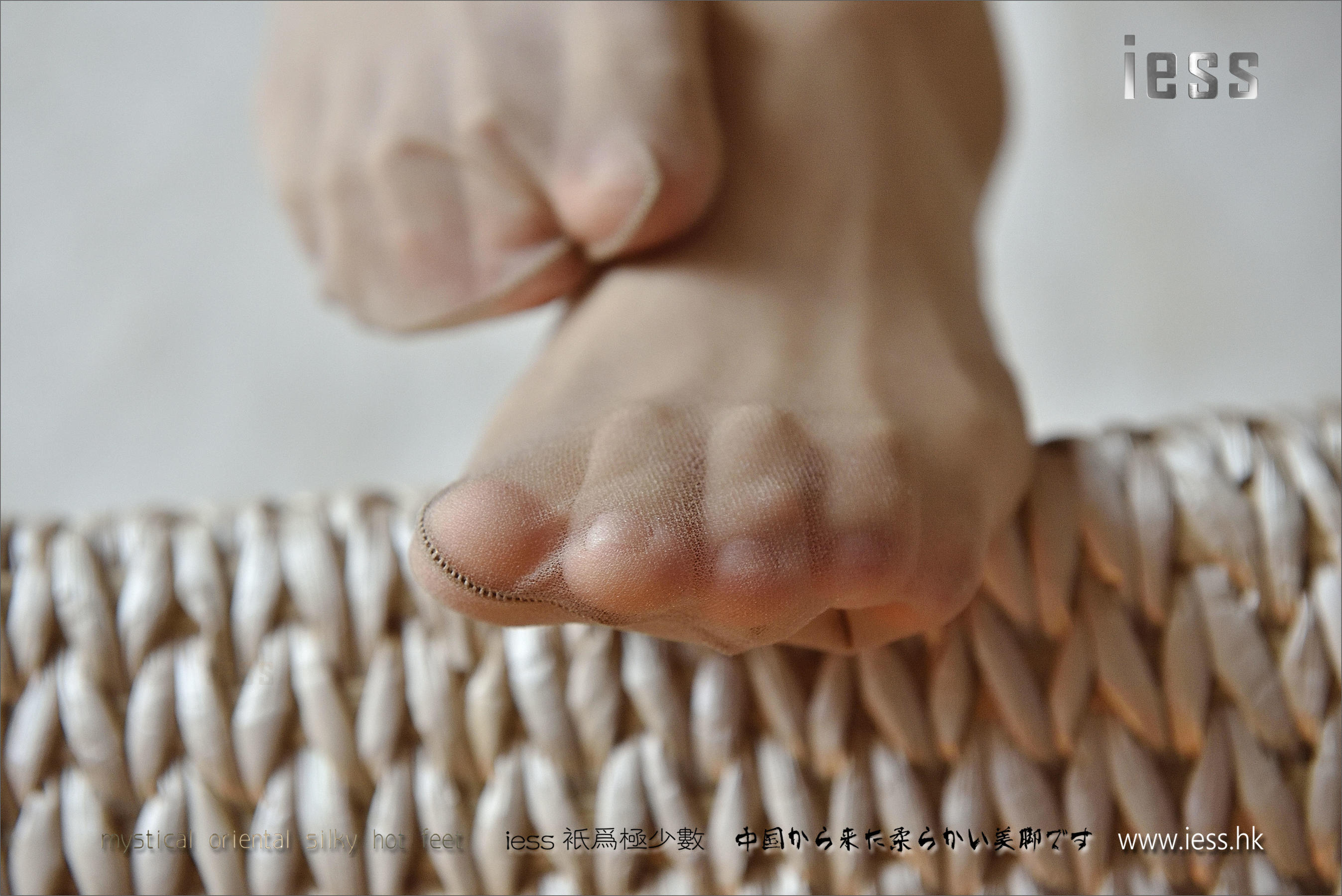 丝足便当082 琪琪 《制服系列之JK第2部-1》[IESS异思趣向]