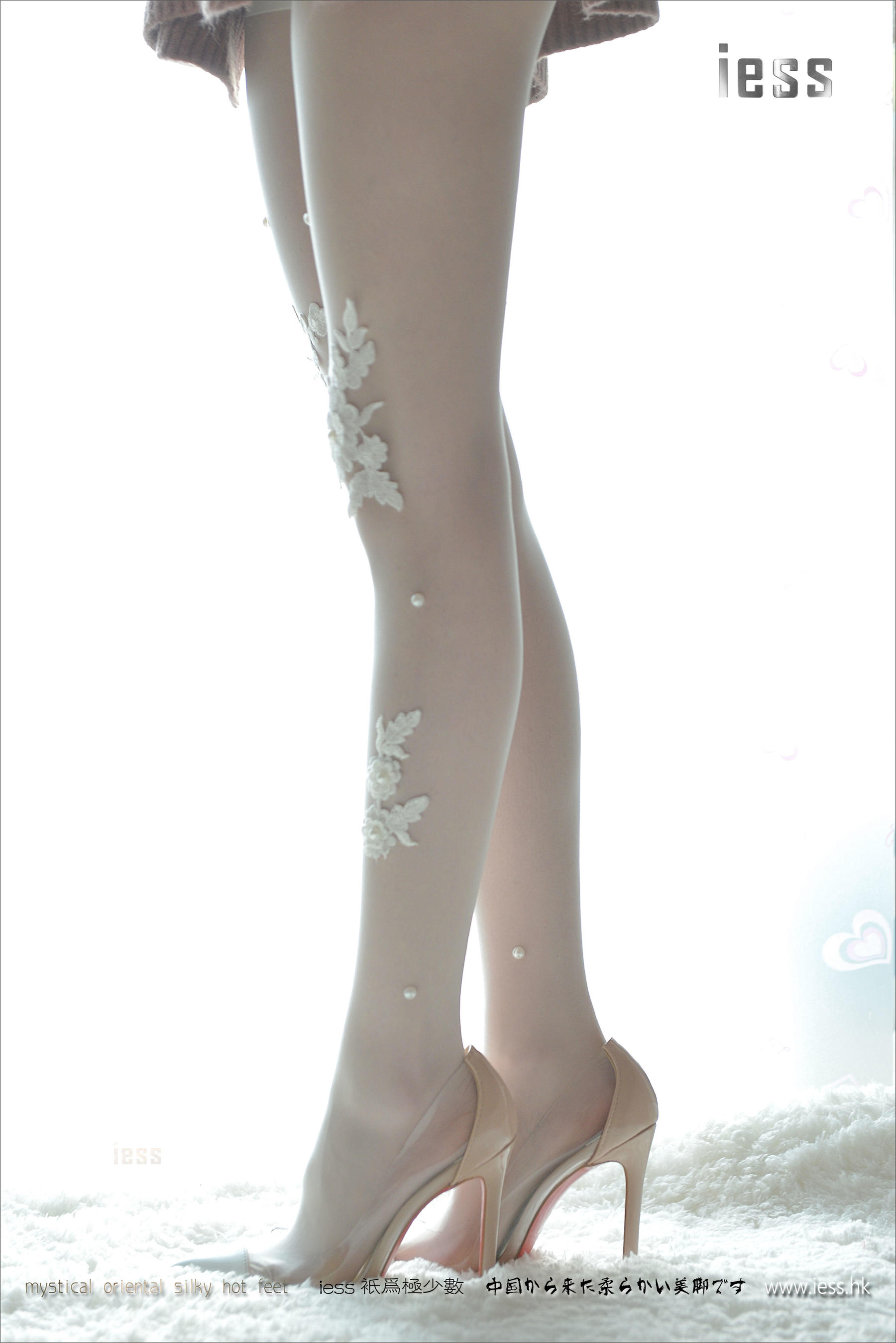 丝足便当083 佳佳 《雪莲花》[IESS异思趣向]