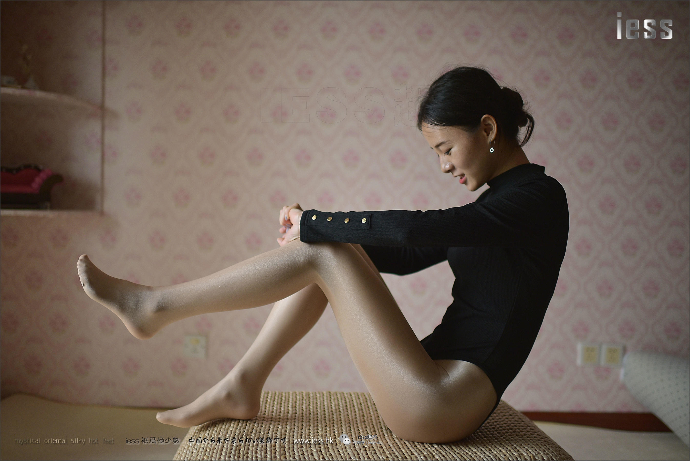 丝足便当120 小六 《舍宾丝袜来了（2）》[IESS异思趣向]