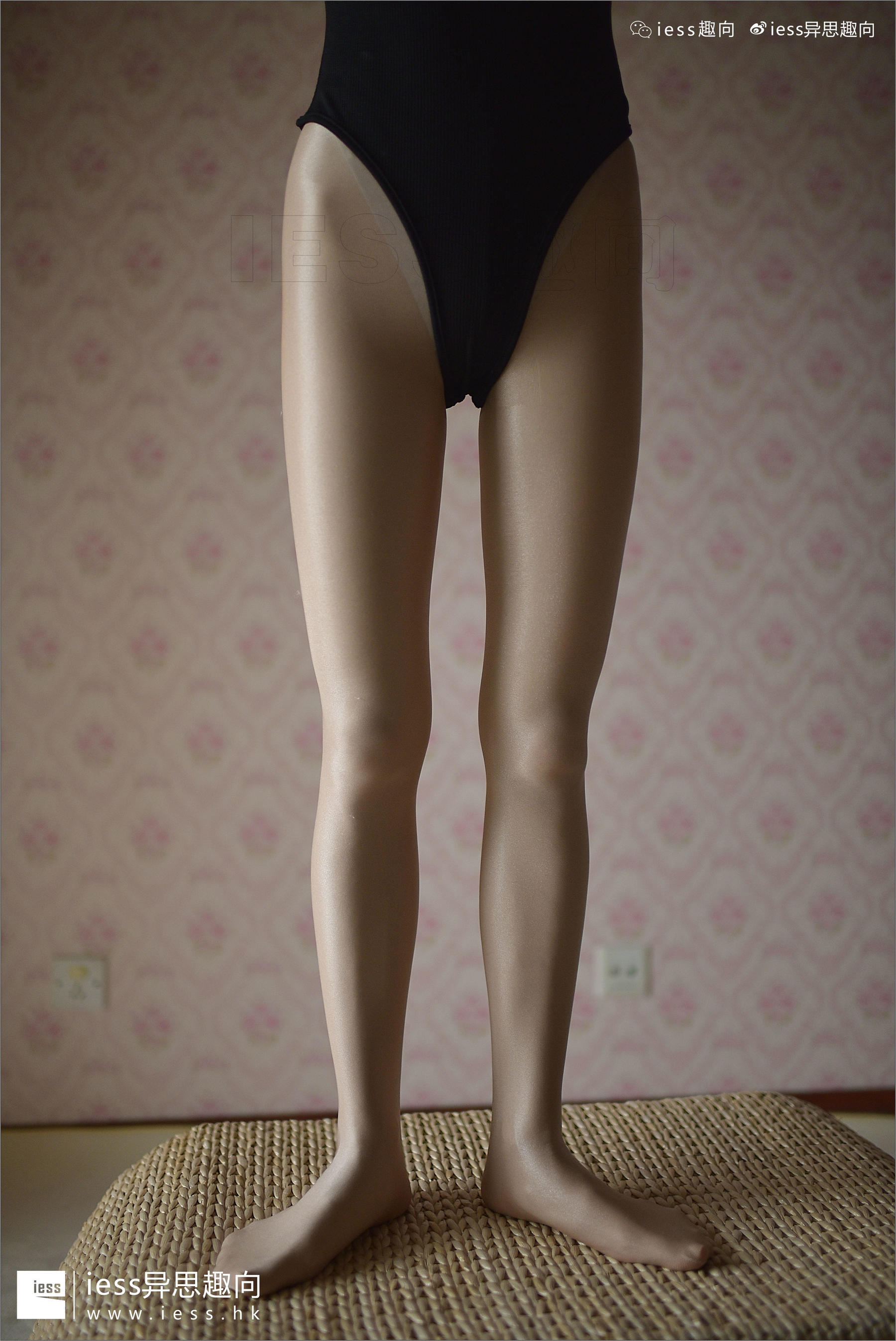 丝足便当120 小六 《舍宾丝袜来了（2）》[IESS异思趣向]