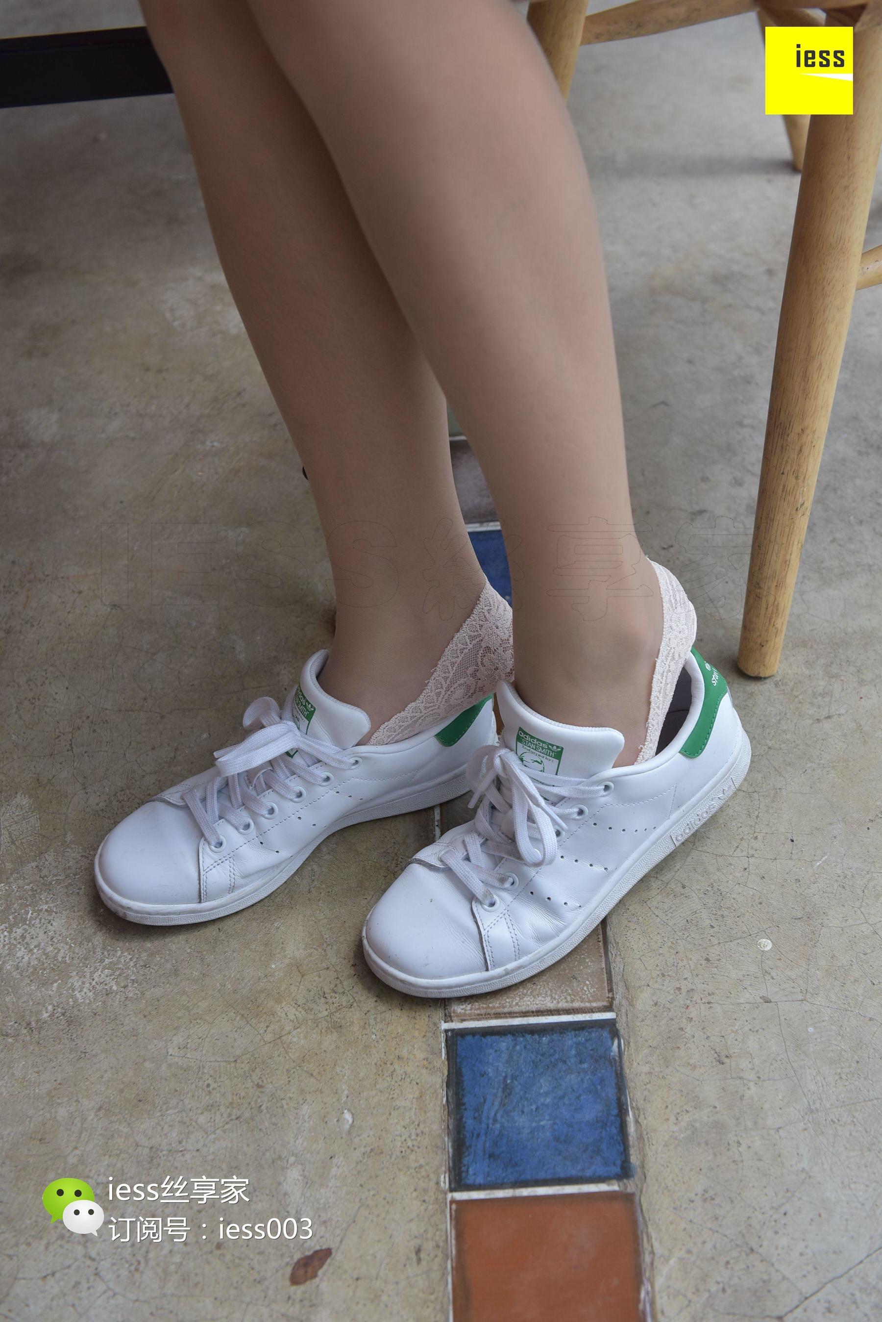 丝享家065 冬夏 《肉丝包裹在船袜里是什么体验？》[IESS异思趣向]