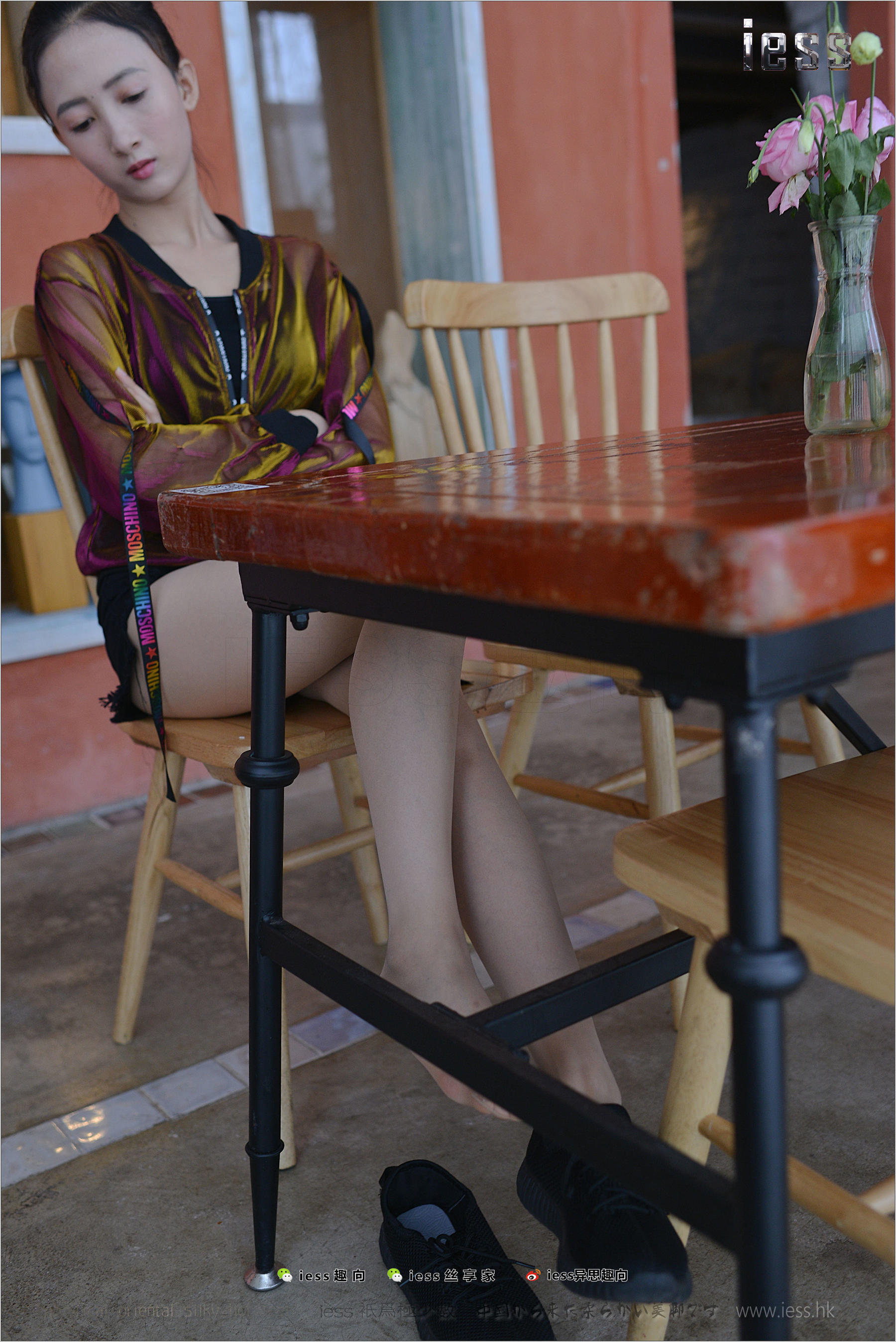 丝足便当155 小莫《momo的运动鞋 》[IESS异思趣向]