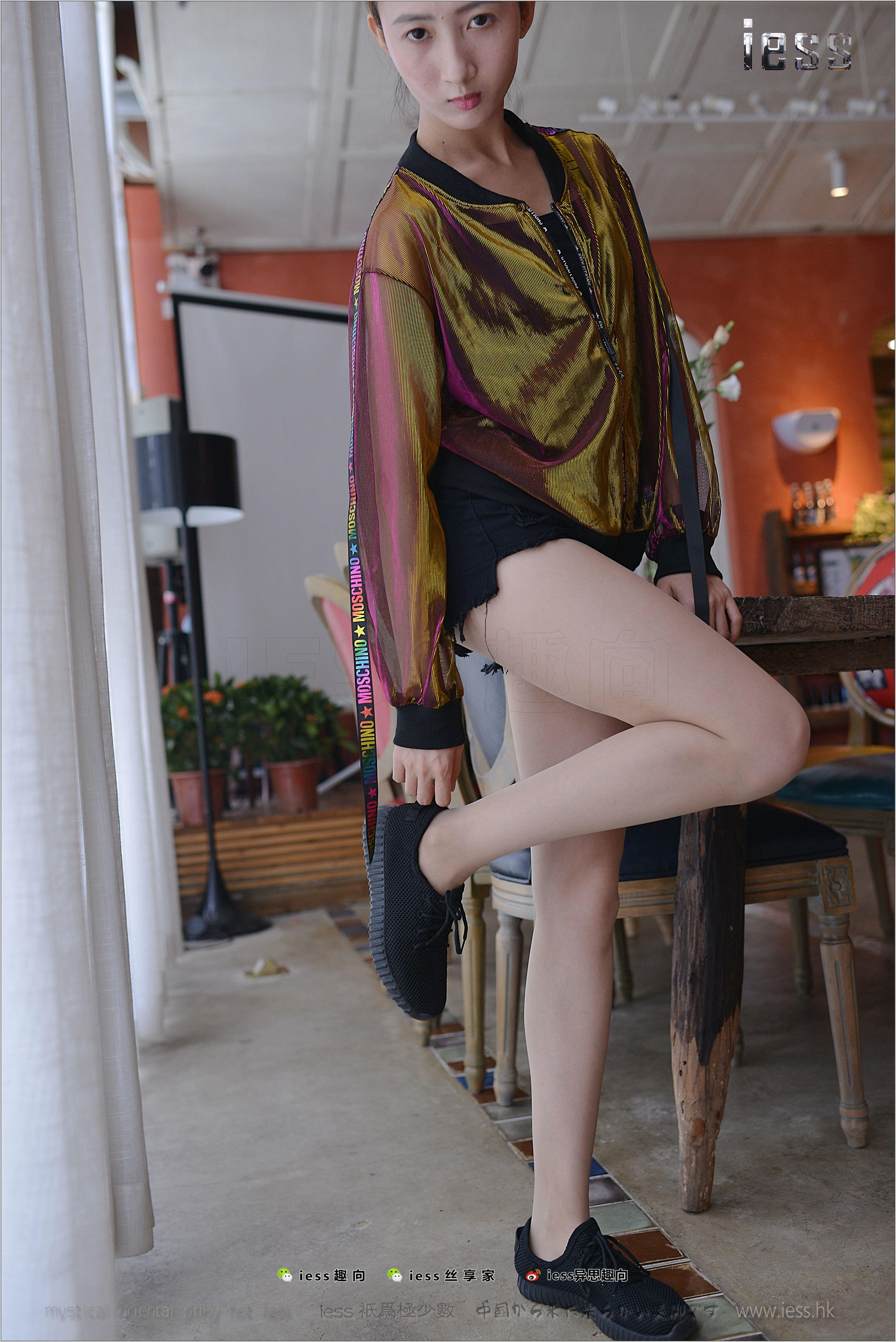 丝足便当155 小莫《momo的运动鞋 》[IESS异思趣向]