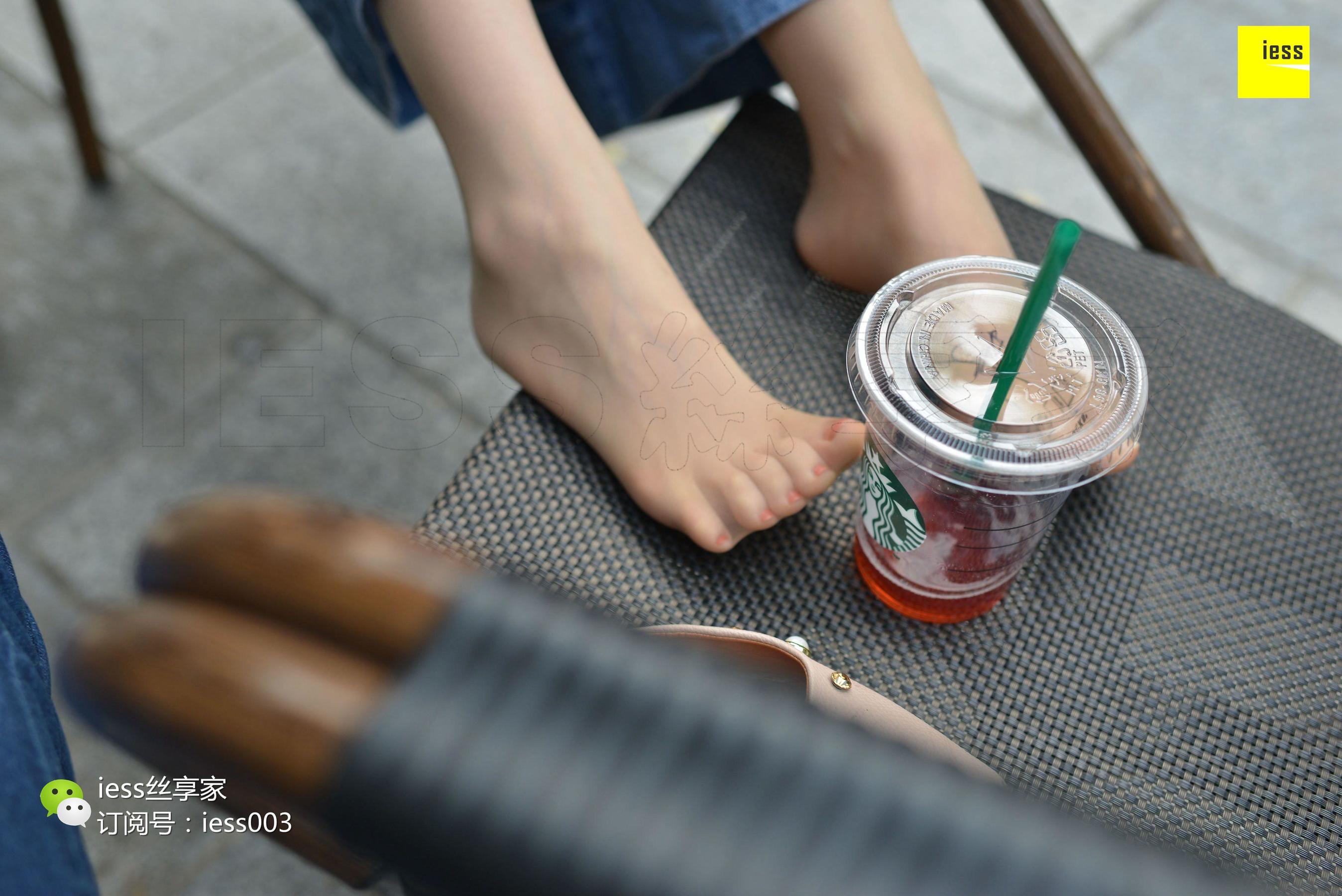 丝享家094  佳爷《请放开那杯星巴克》[IESS异思趣向]