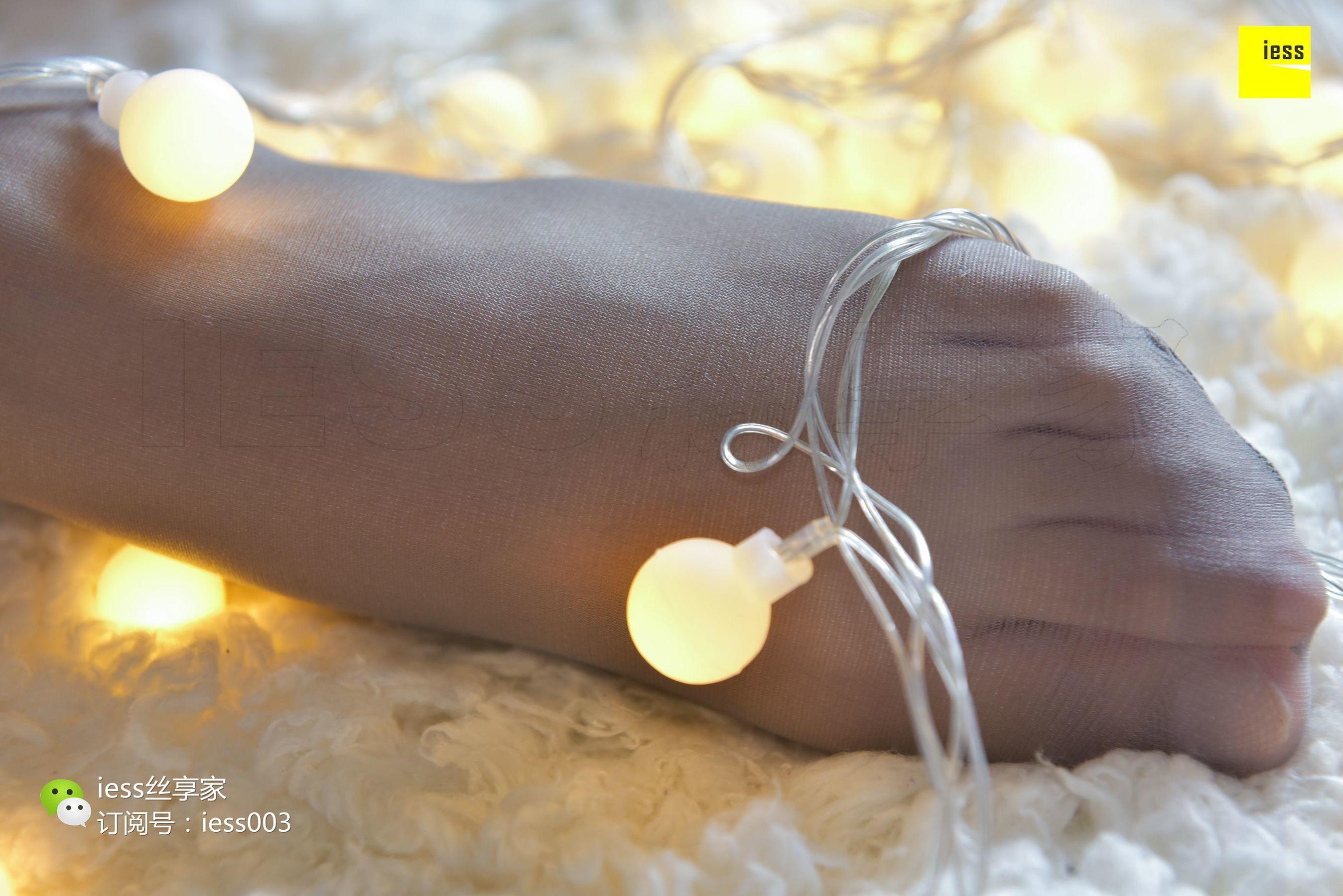 丝享家097 婉萍 《被缠绕的灰丝美脚》[IESS异思趣向]