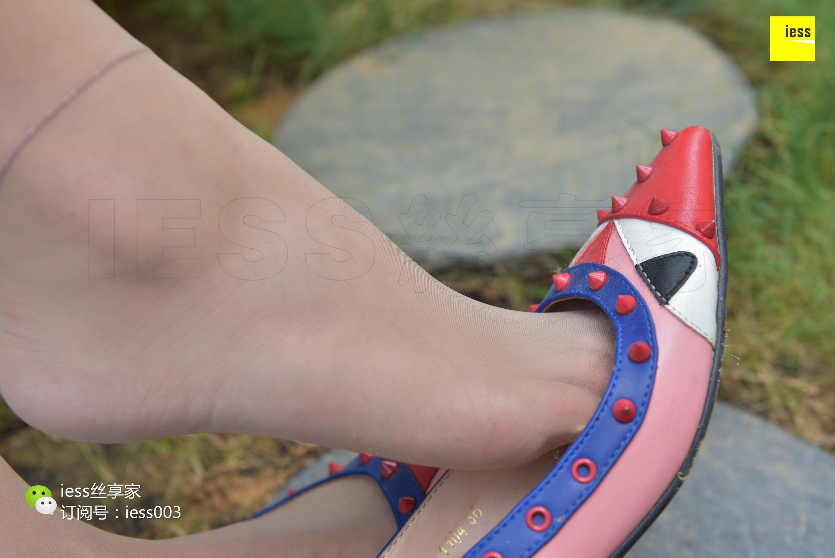 丝享家098 桂秋 《小怪兽红裙肉丝》[IESS异思趣向]