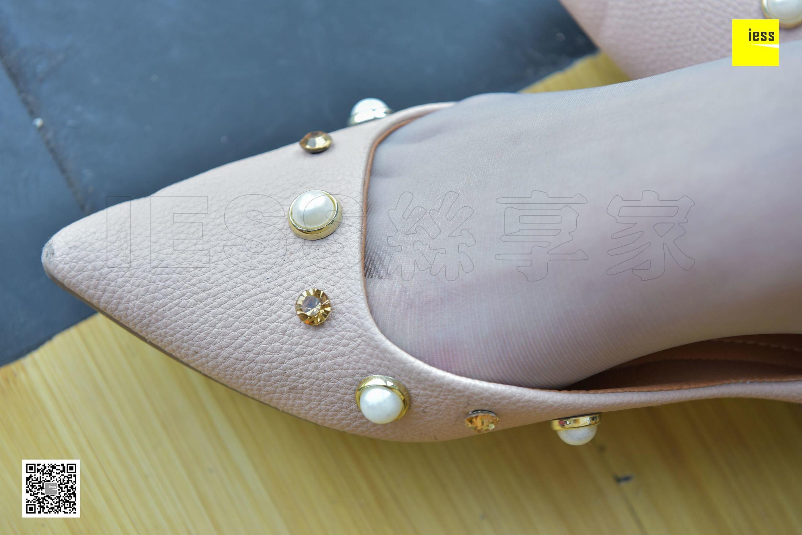 丝享家116 姗姗 《黄发美女的灰丝平底》[IESS异思趣向]