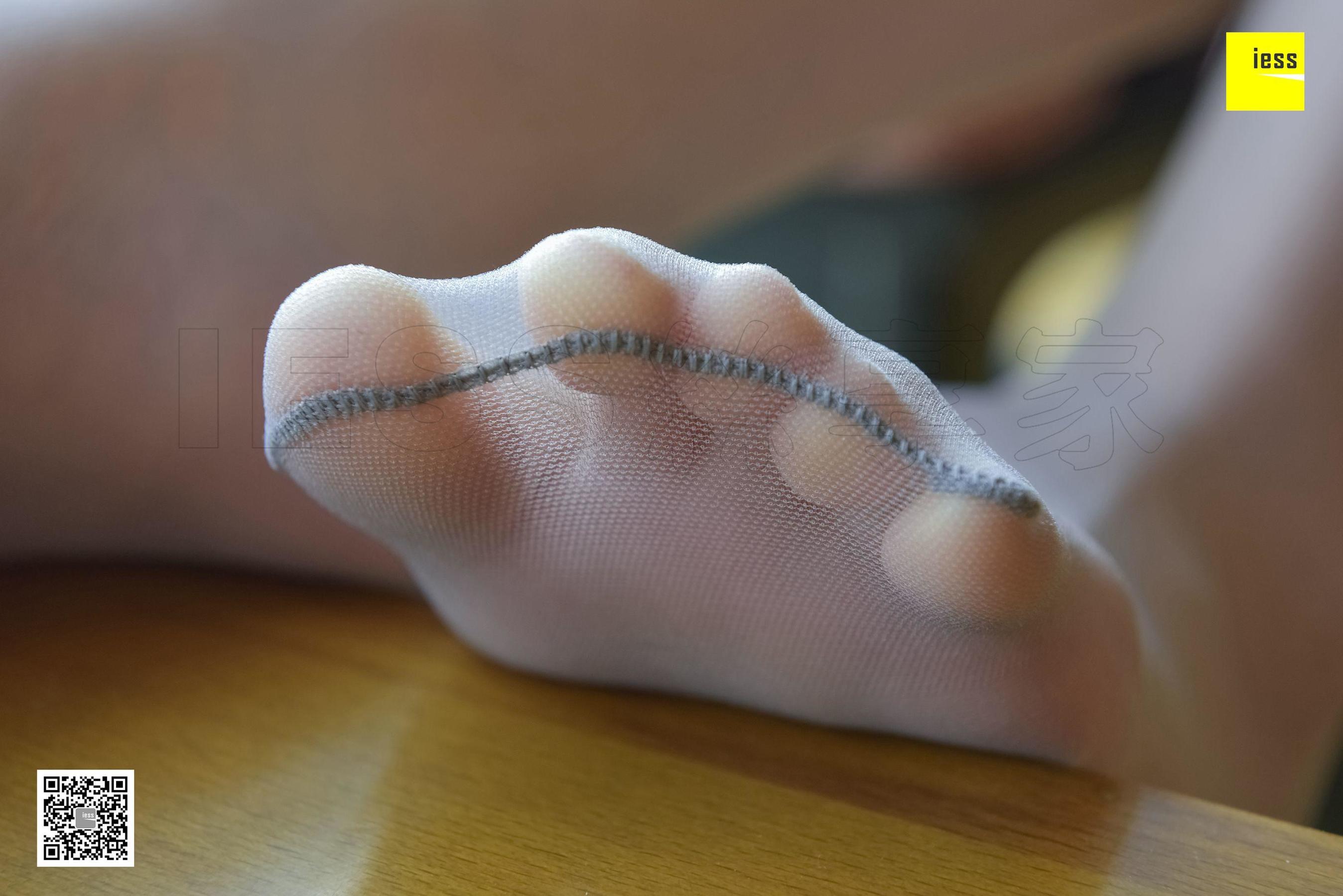 丝享家116 姗姗 《黄发美女的灰丝平底》[IESS异思趣向]