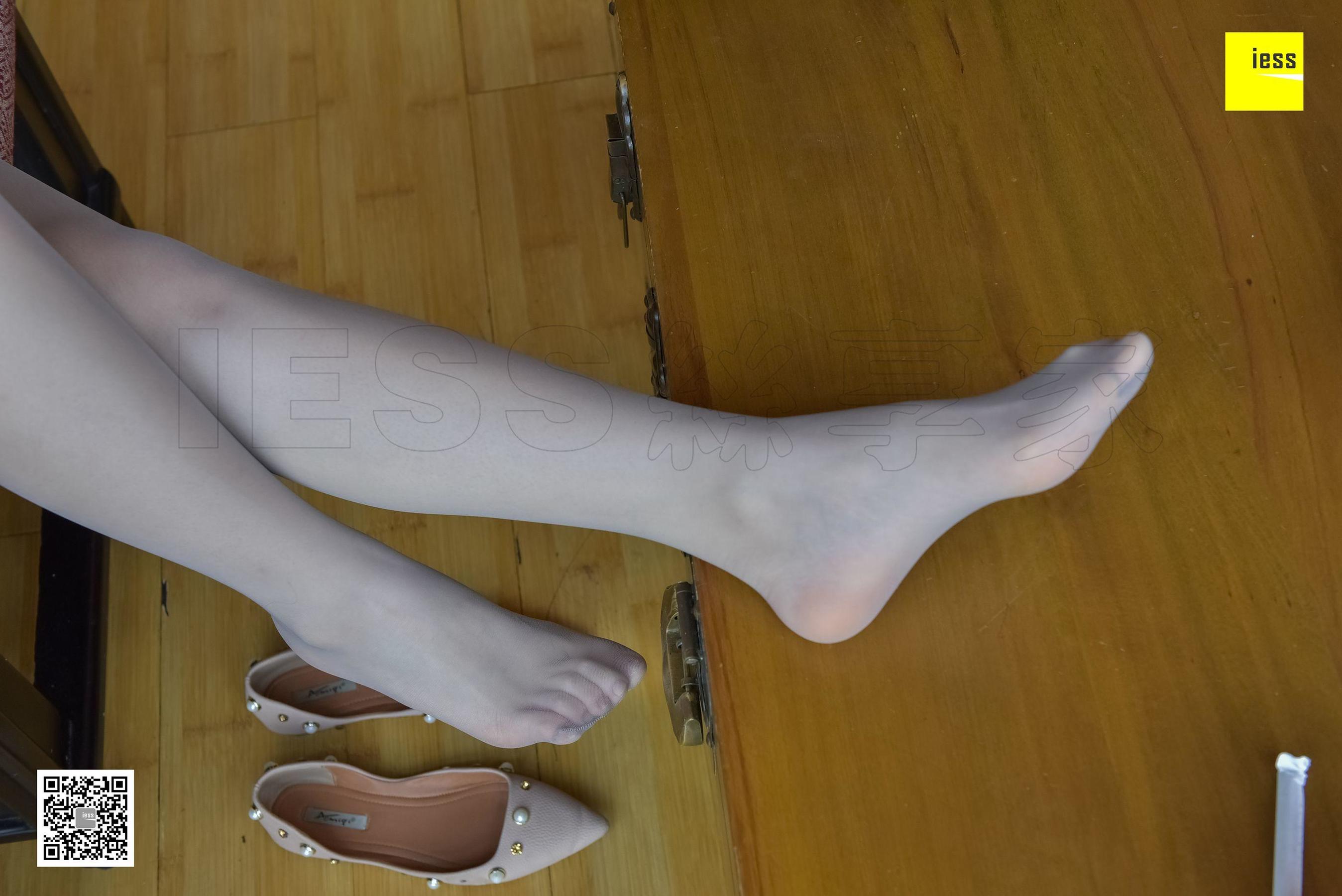 丝享家116 姗姗 《黄发美女的灰丝平底》[IESS异思趣向]