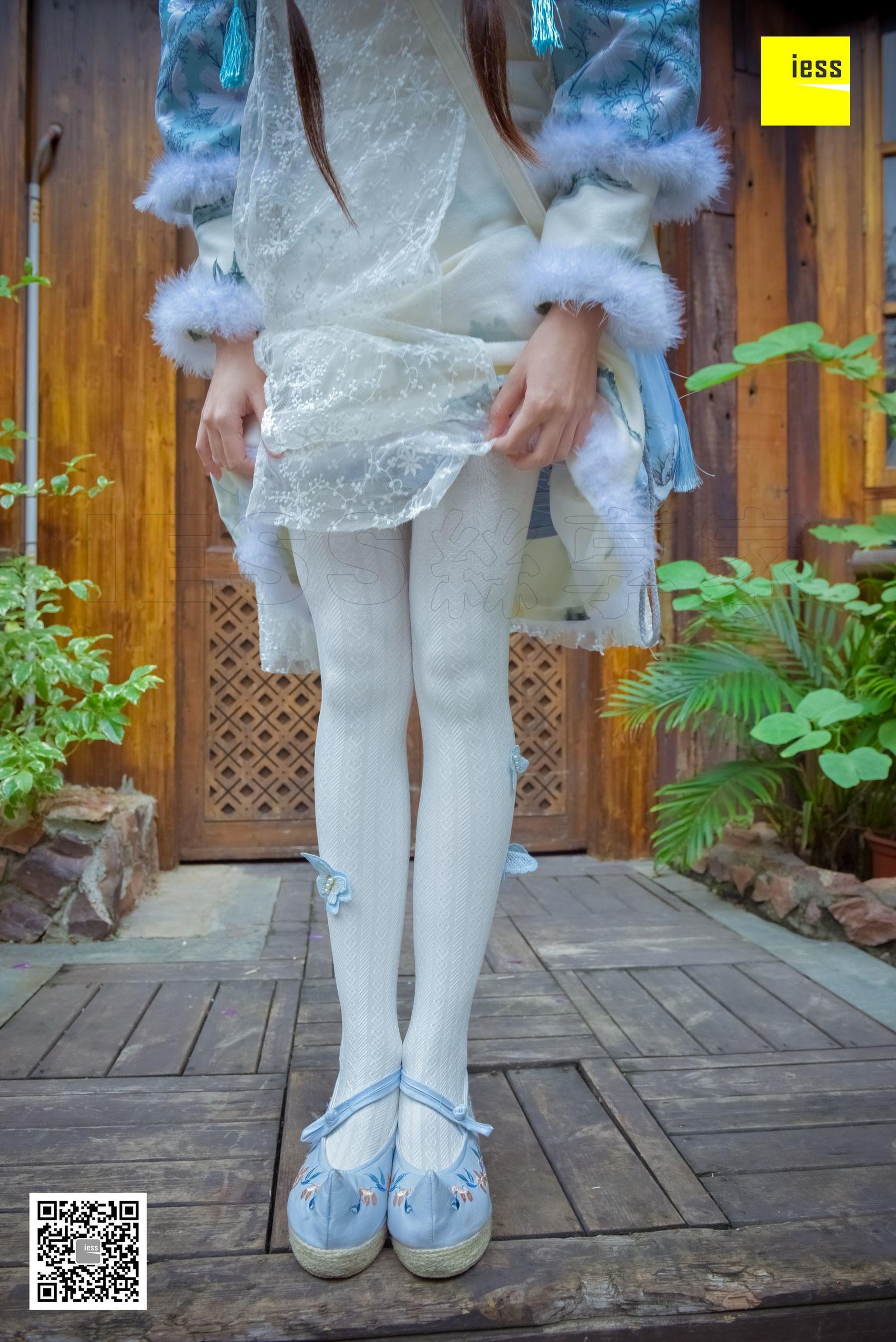 丝享家122 木木 《汉服绣花鞋白色袜》[IESS异思趣向]