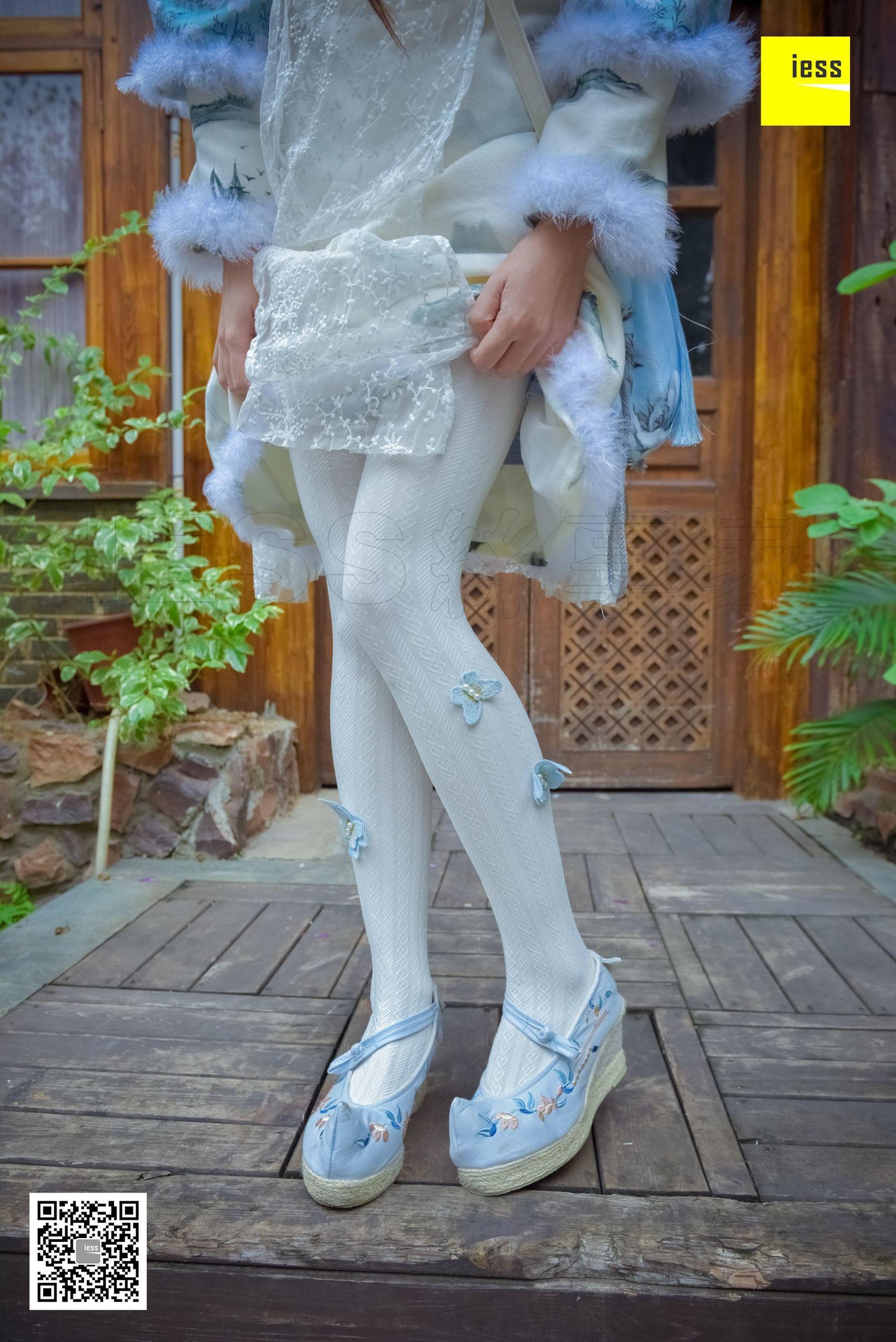 丝享家122 木木 《汉服绣花鞋白色袜》[IESS异思趣向]