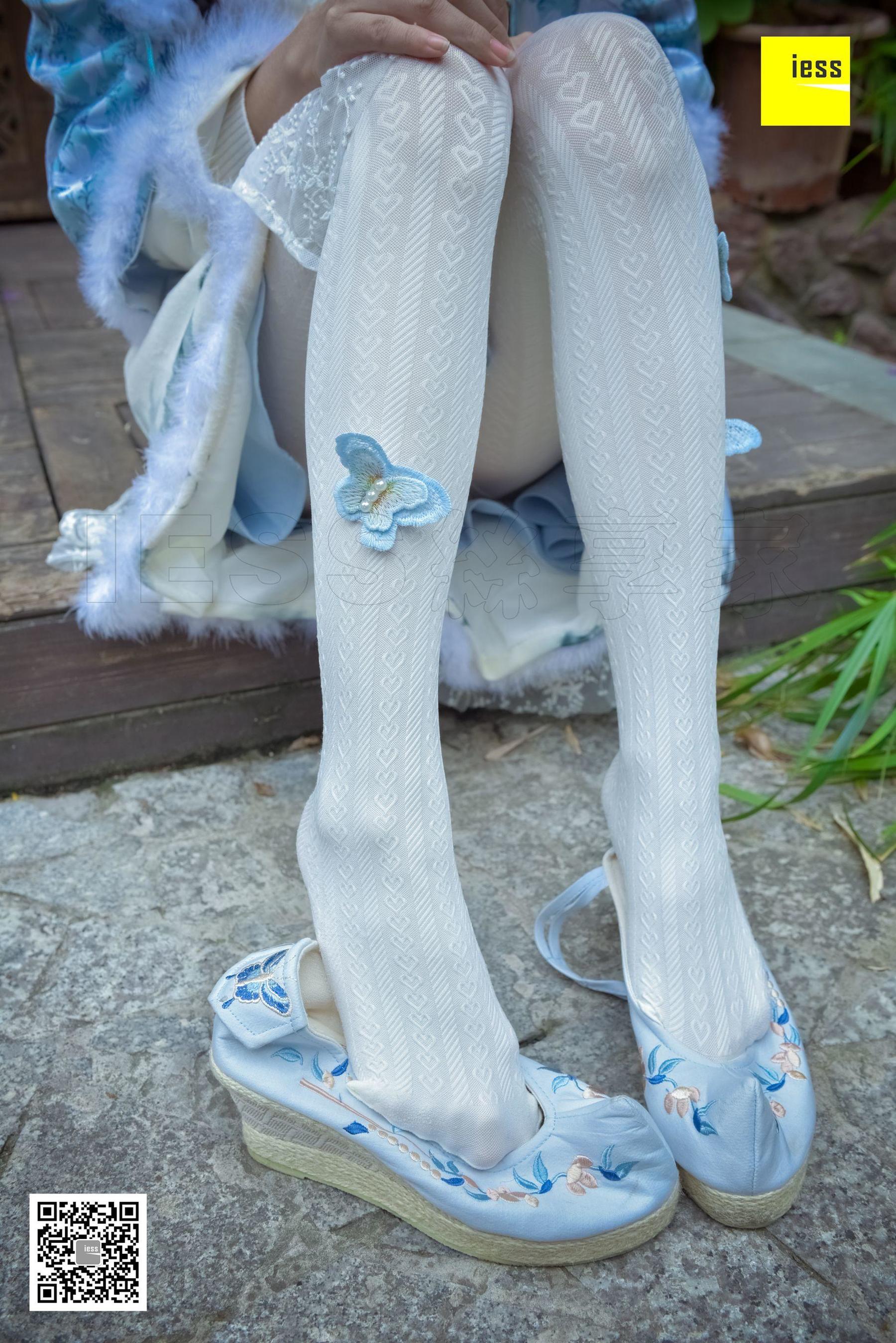 丝享家122 木木 《汉服绣花鞋白色袜》[IESS异思趣向]