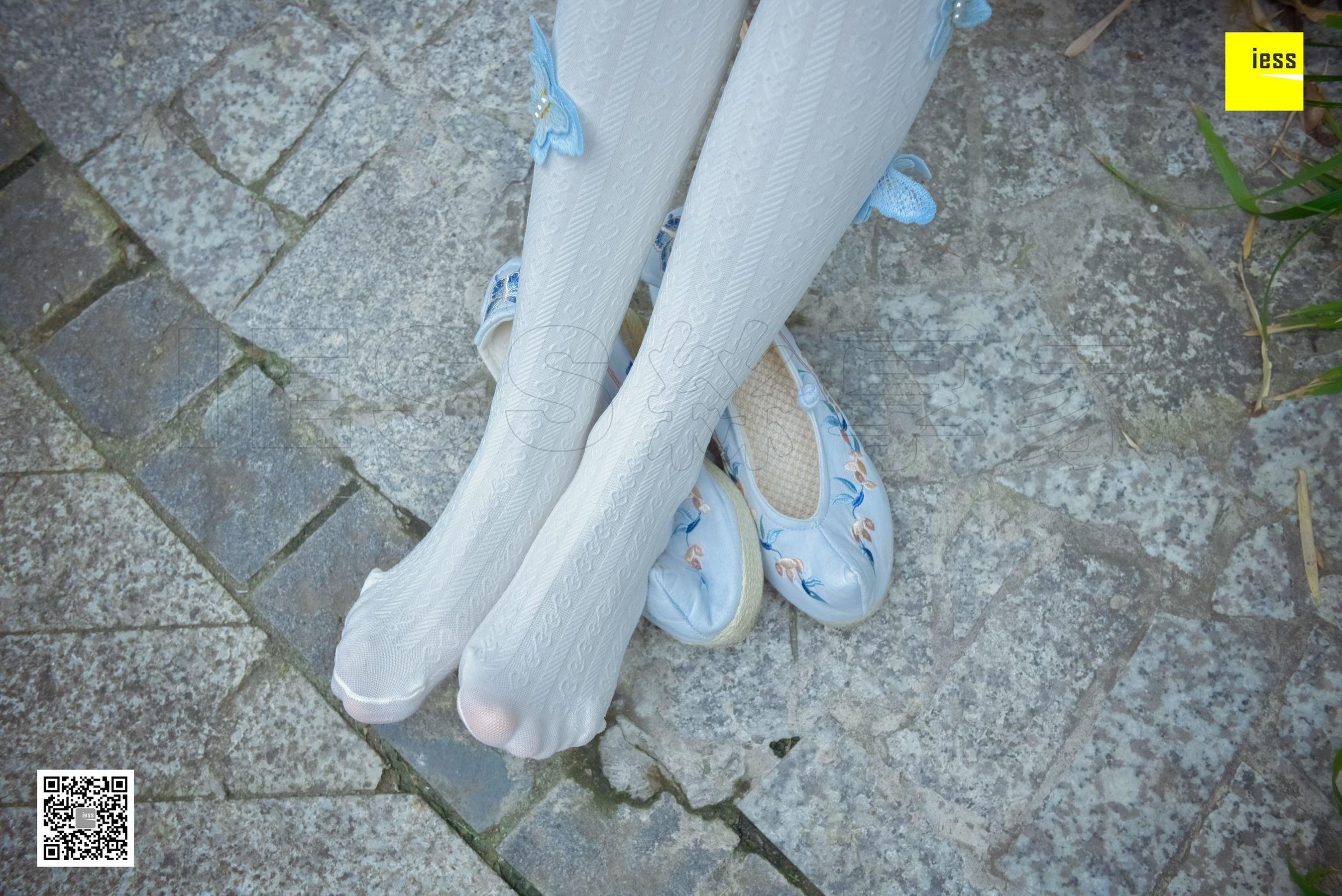 丝享家122 木木 《汉服绣花鞋白色袜》[IESS异思趣向]