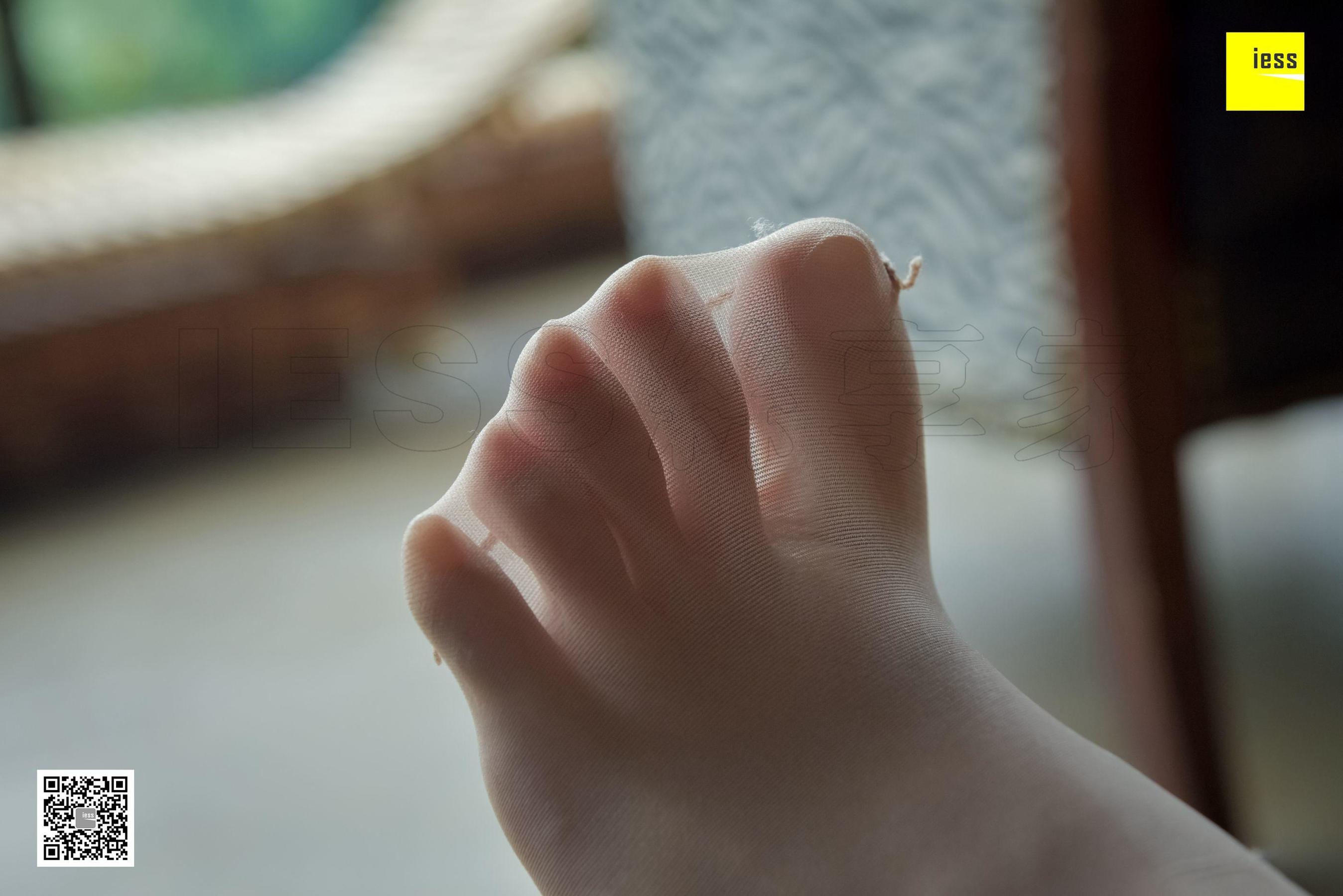 丝享家127 婉萍 《蕾丝裙肉丝红鞋》[IESS异思趣向]