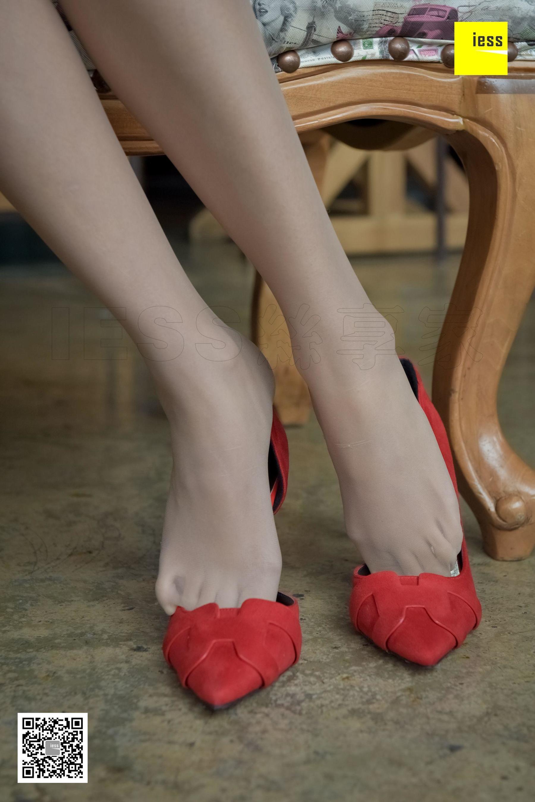 丝享家127 婉萍 《蕾丝裙肉丝红鞋》[IESS异思趣向]