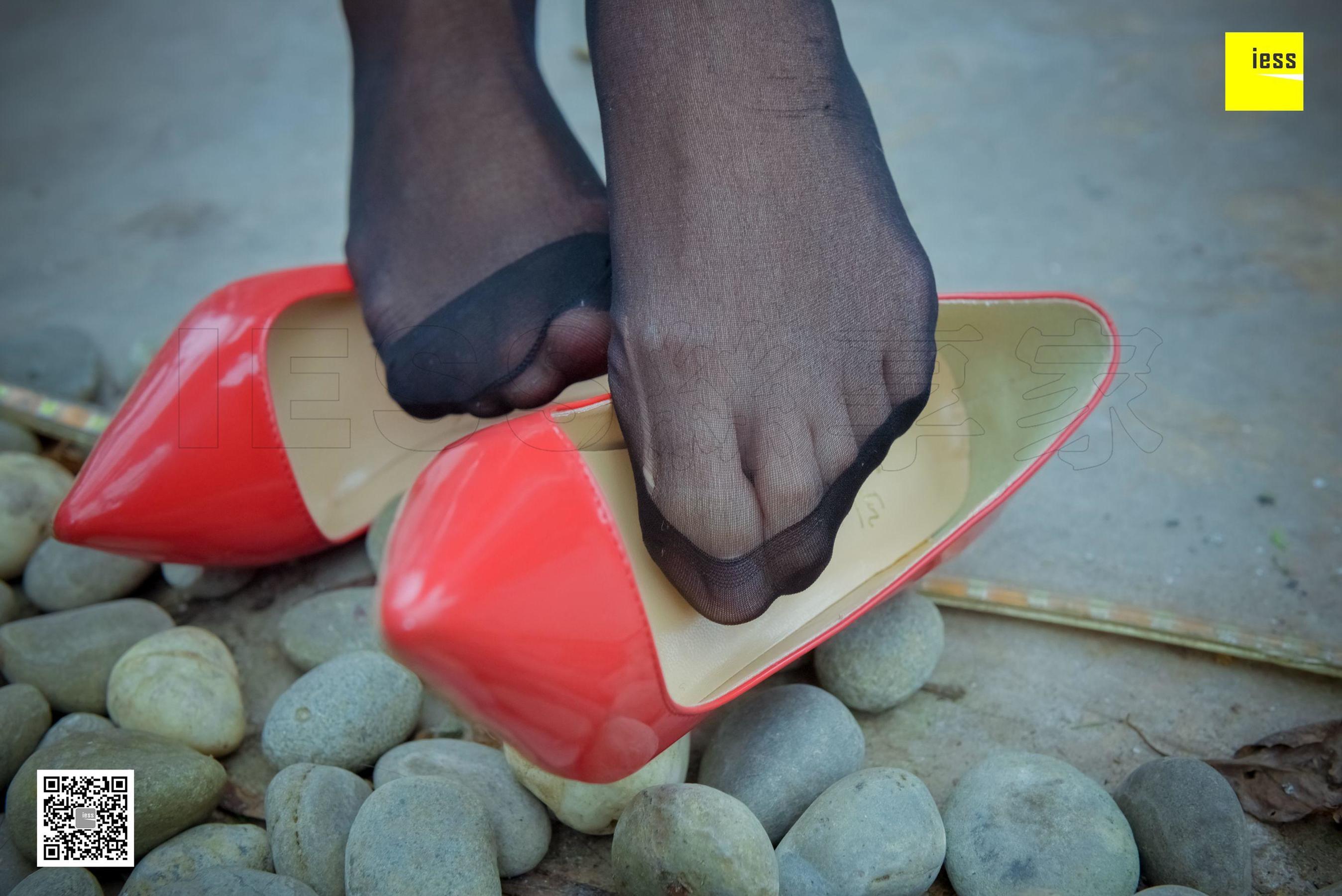 丝享家139 木木 《脚尖加固黑丝》[IESS异思趣向]