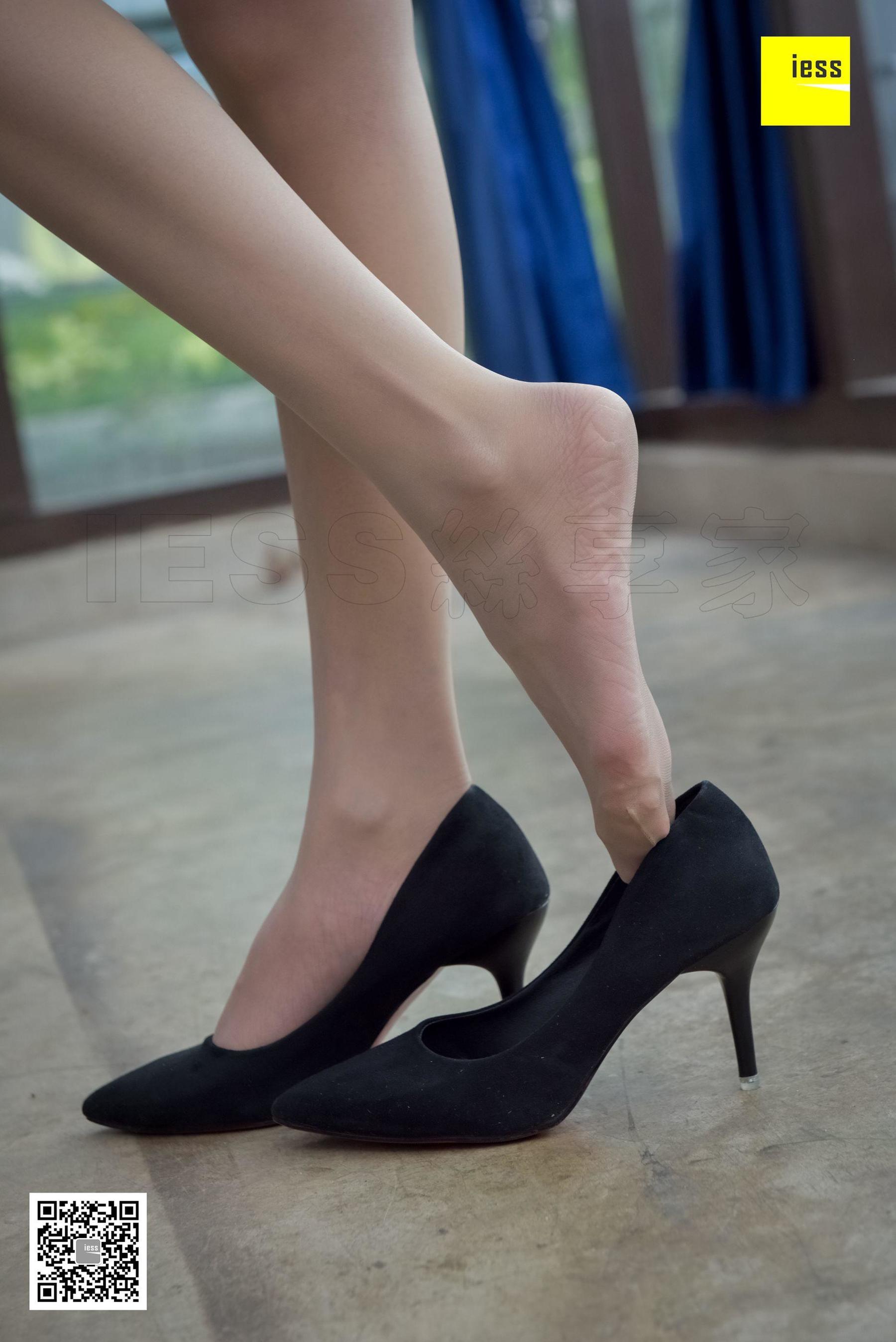 丝享家142 永英 《软妹肉丝小细腿》[IESS异思趣向]