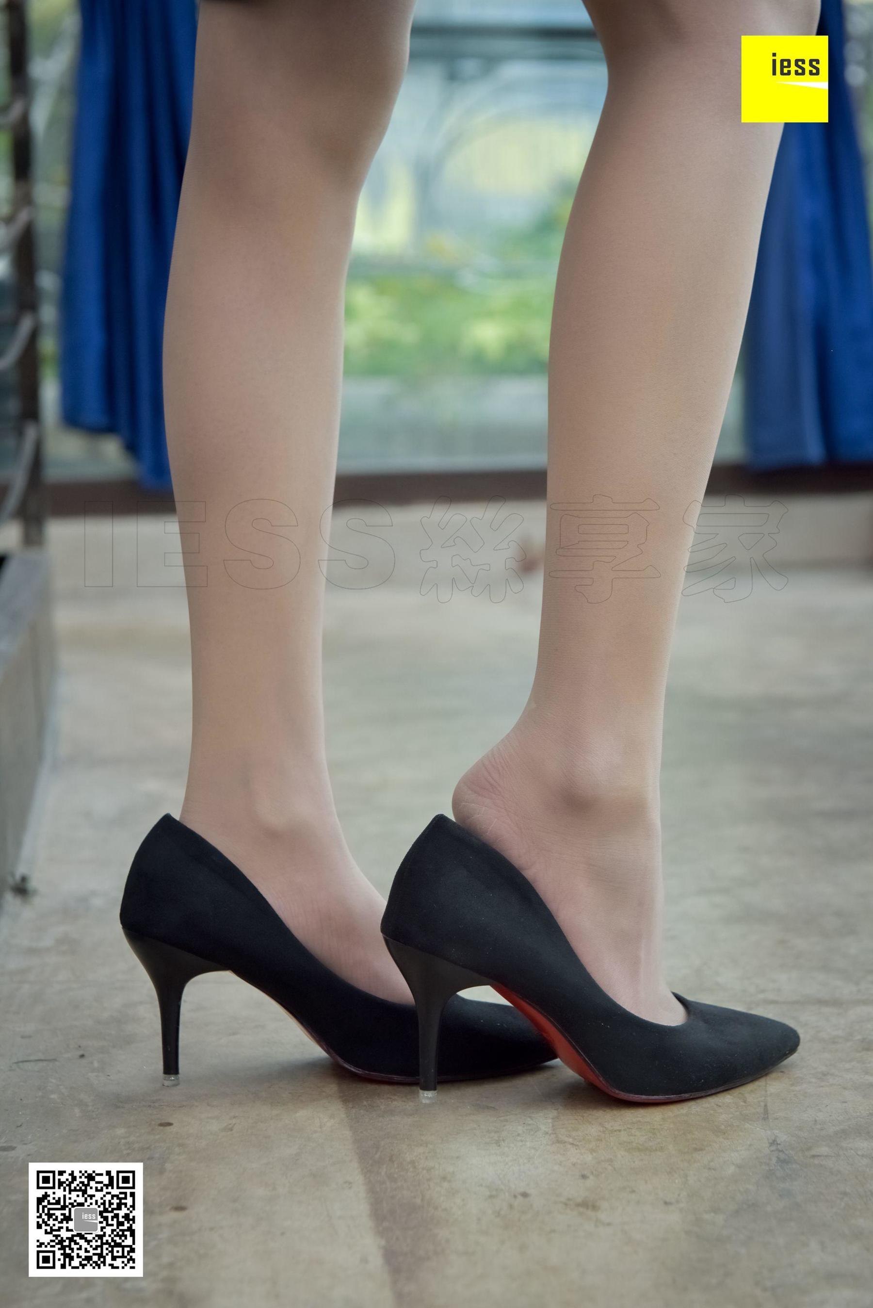 丝享家142 永英 《软妹肉丝小细腿》[IESS异思趣向]