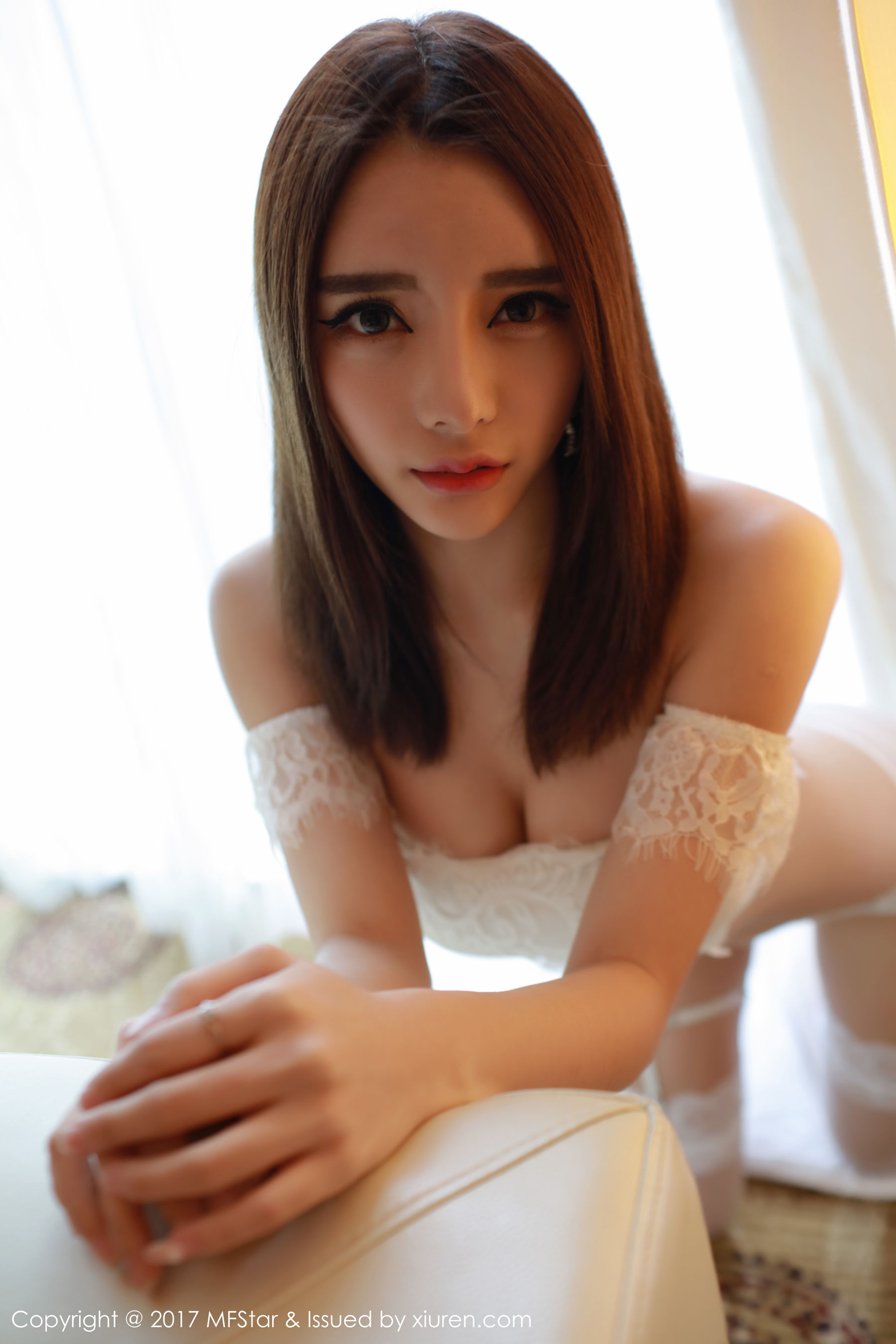 璐璐《白色蕾丝内衣》 [模范学院MFStar] VOL.113