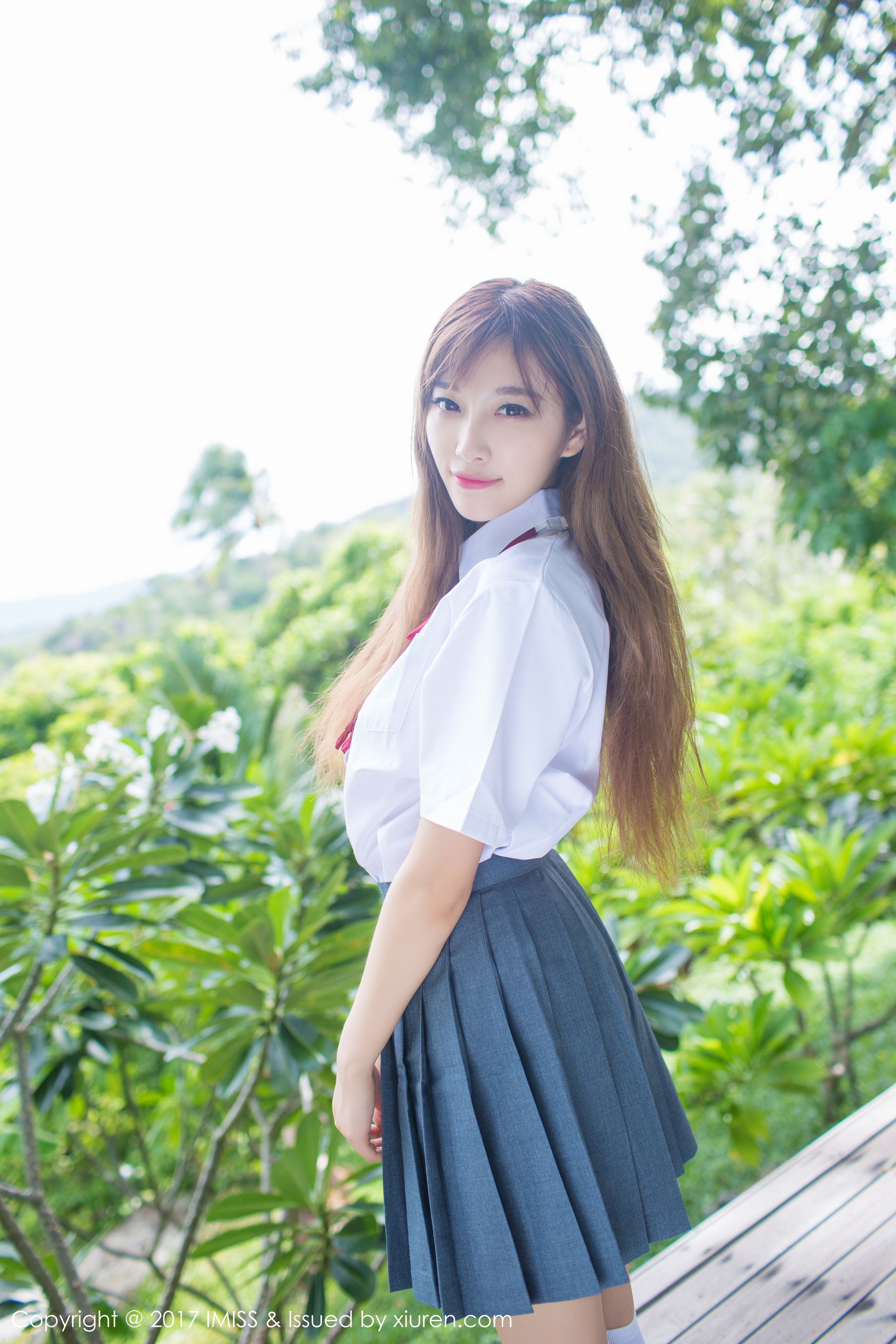 杨晨晨sugar《室外校服系列》 爱蜜社IMiss VOL.195 杨晨晨sugar《室外校服系列》 爱蜜社IMiss VOL.195