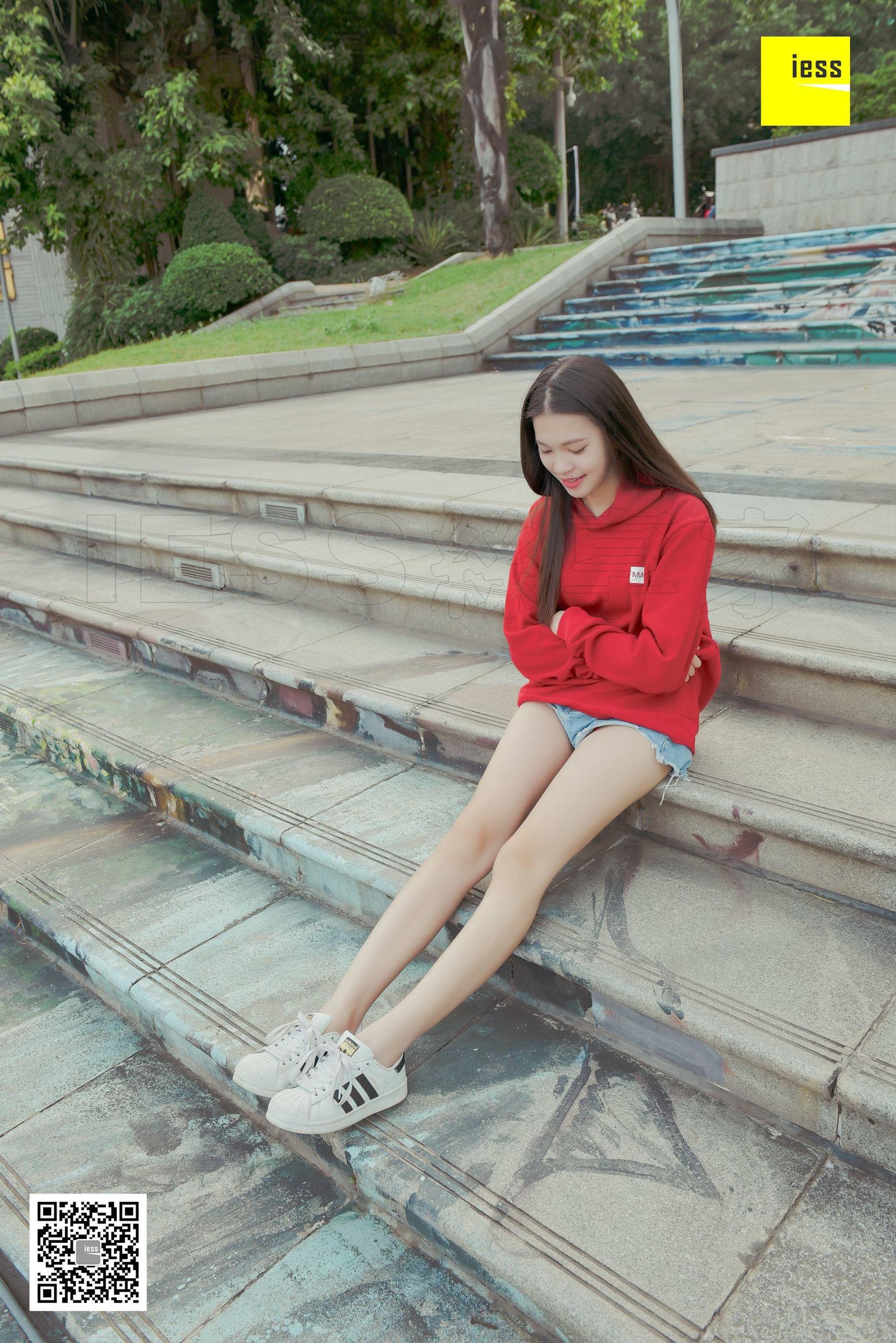 七七《卫衣与白色船袜》 [异思趣向IESS] 丝享家159