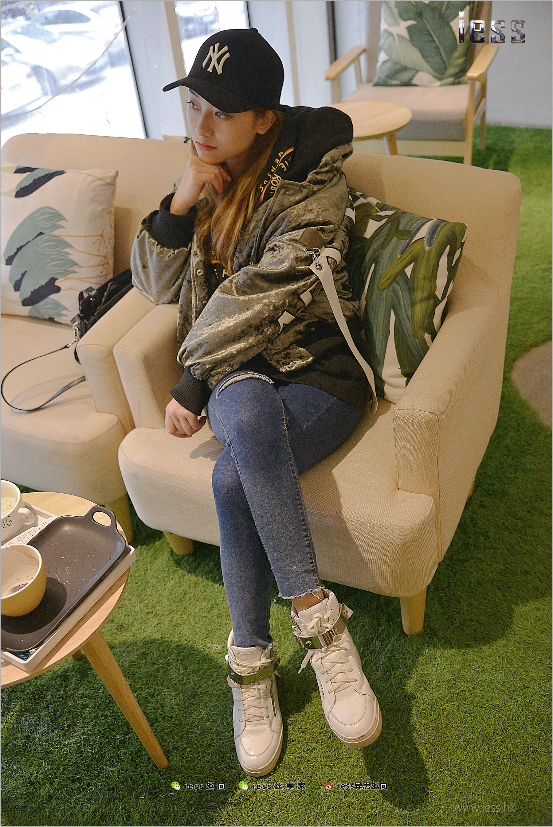 小捷《爱的双重奏①》[异思趣向IESS] 丝足便当194