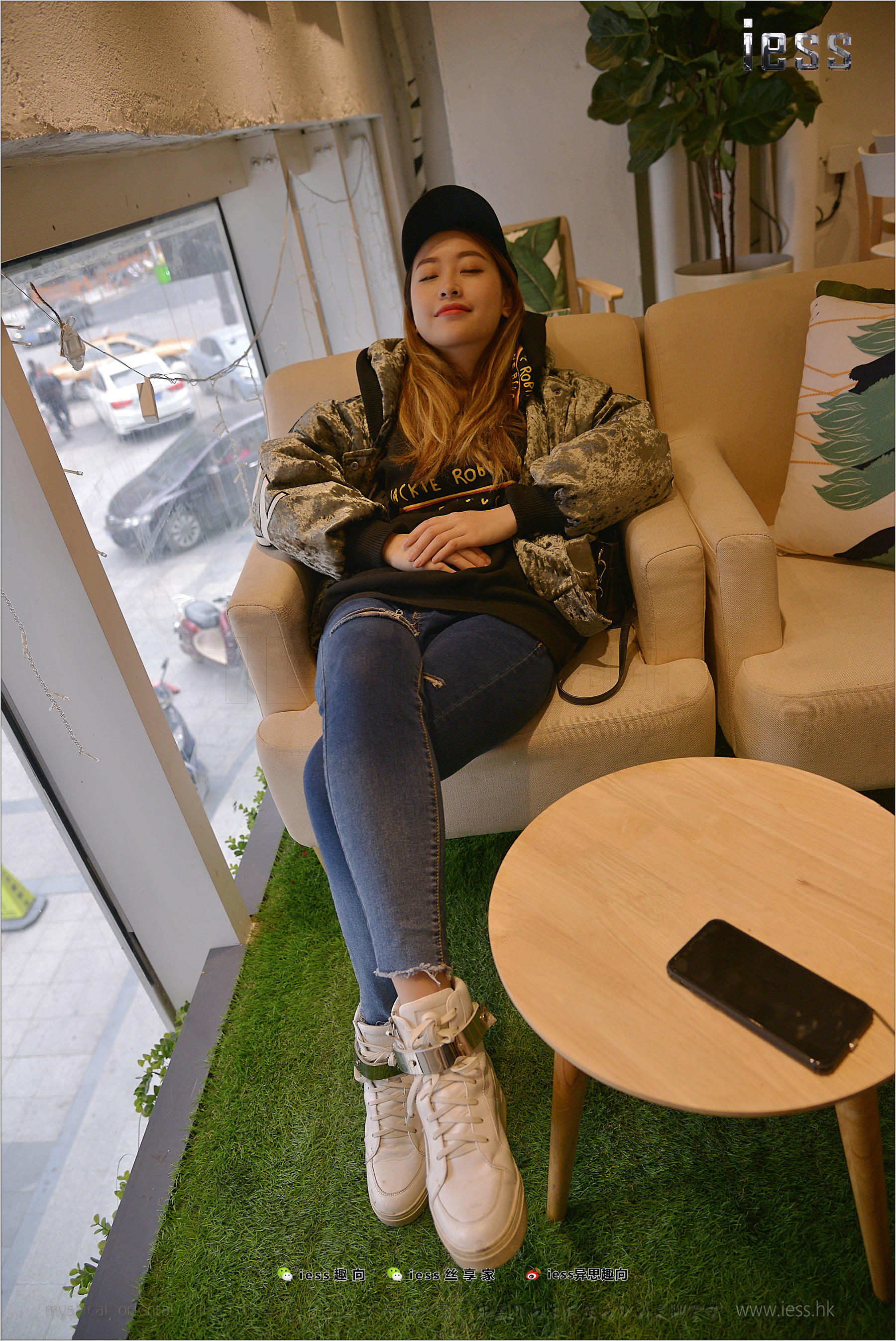 小捷《爱的双重奏①》[异思趣向IESS] 丝足便当194