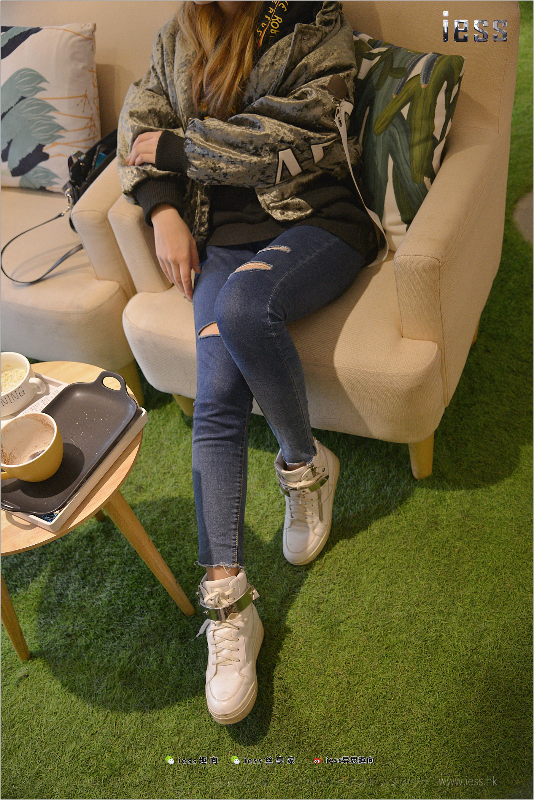 小捷《爱的双重奏①》[异思趣向IESS] 丝足便当194