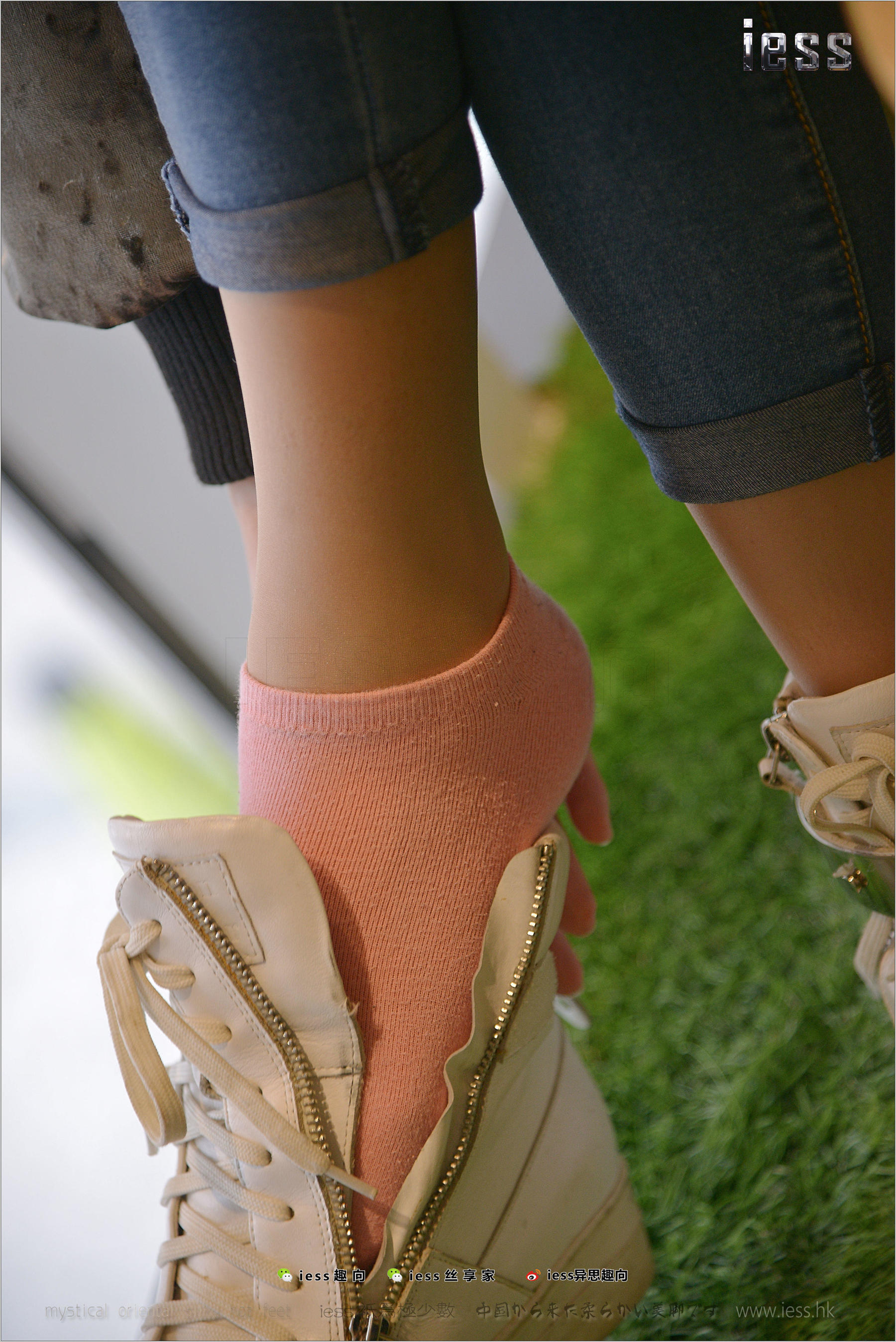 小捷《爱的双重奏①》[异思趣向IESS] 丝足便当194