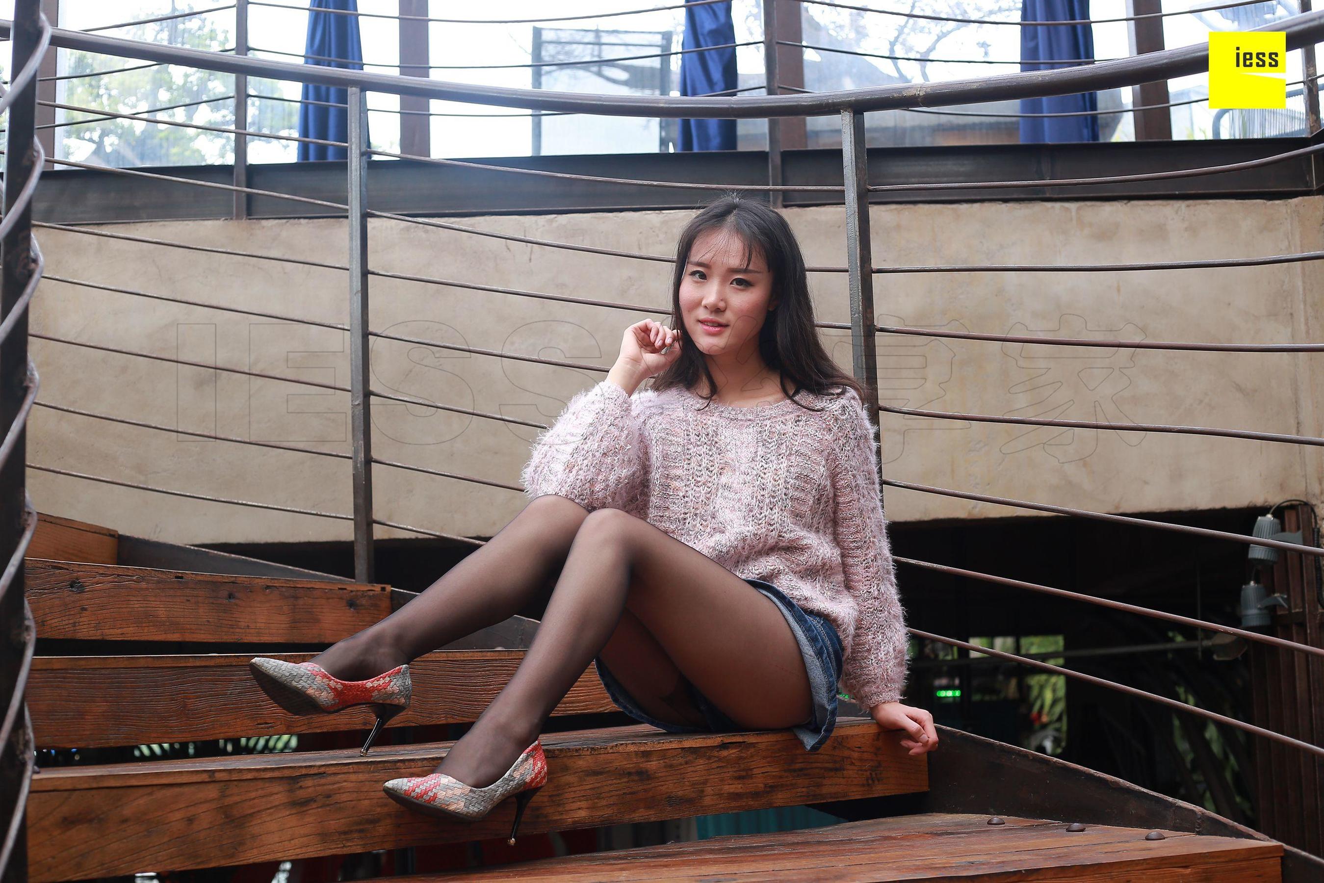 julia《黑丝与彩色编织高跟》[异思趣向IESS] 丝享家178