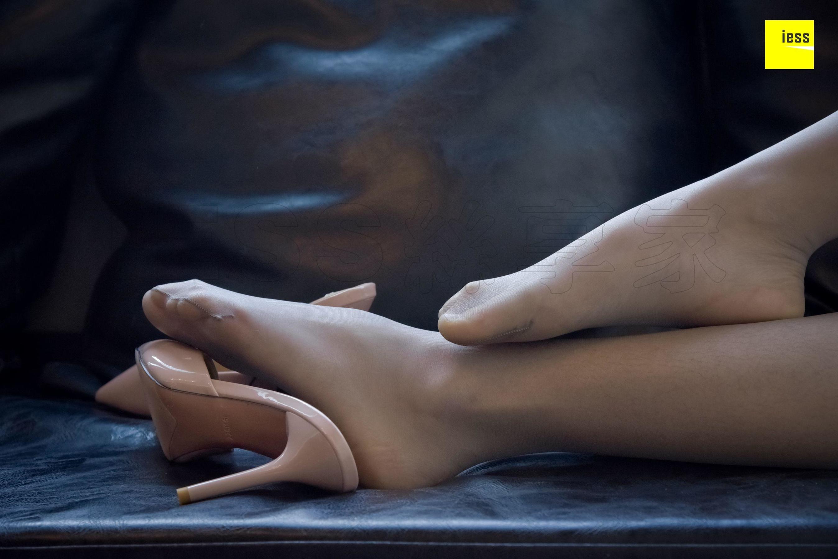 来来《知性灰丝凉拖》[异思趣向IESS] 丝享家179