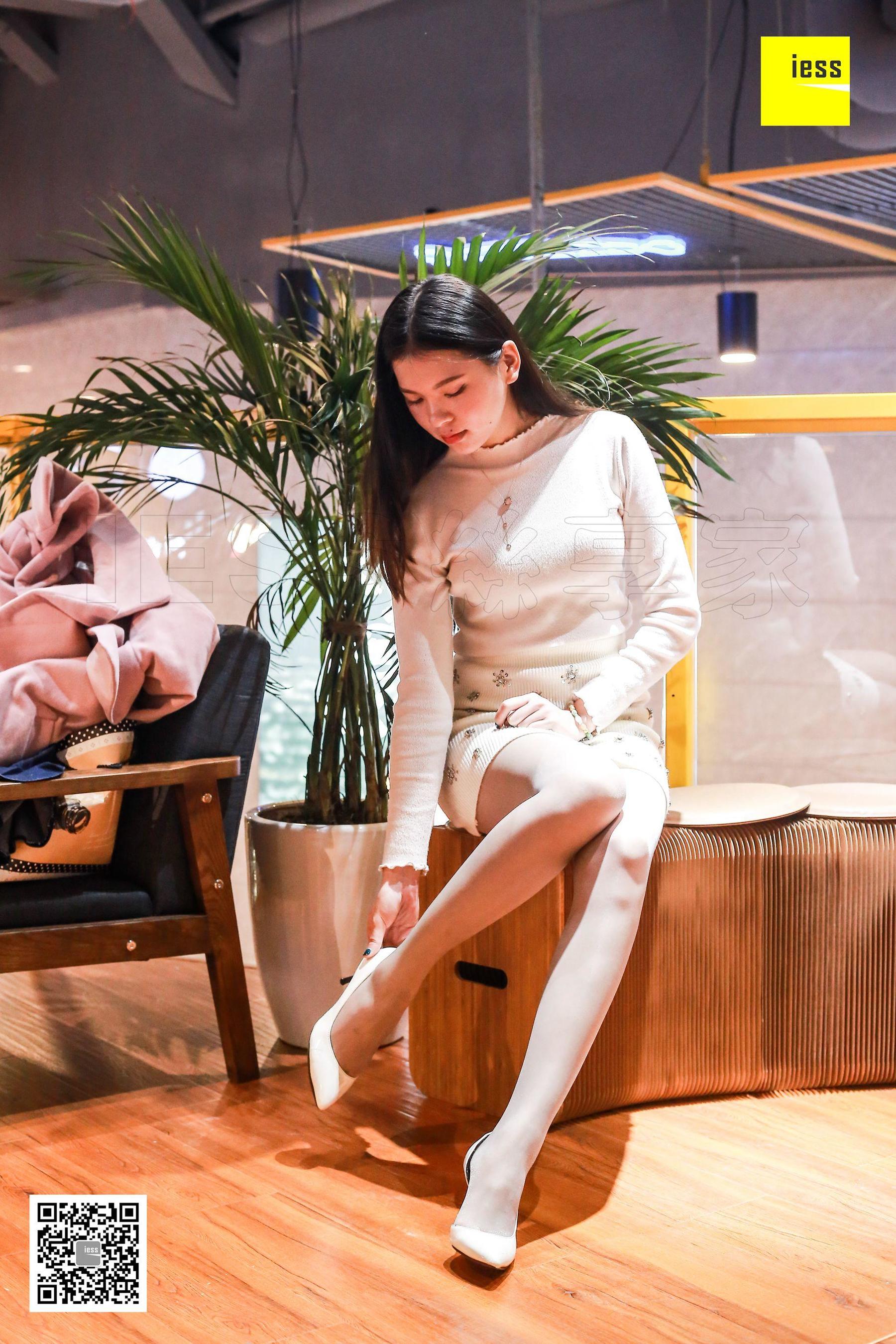 七七《细腻质感灰丝》 [异思趣向IESS] 丝享家184