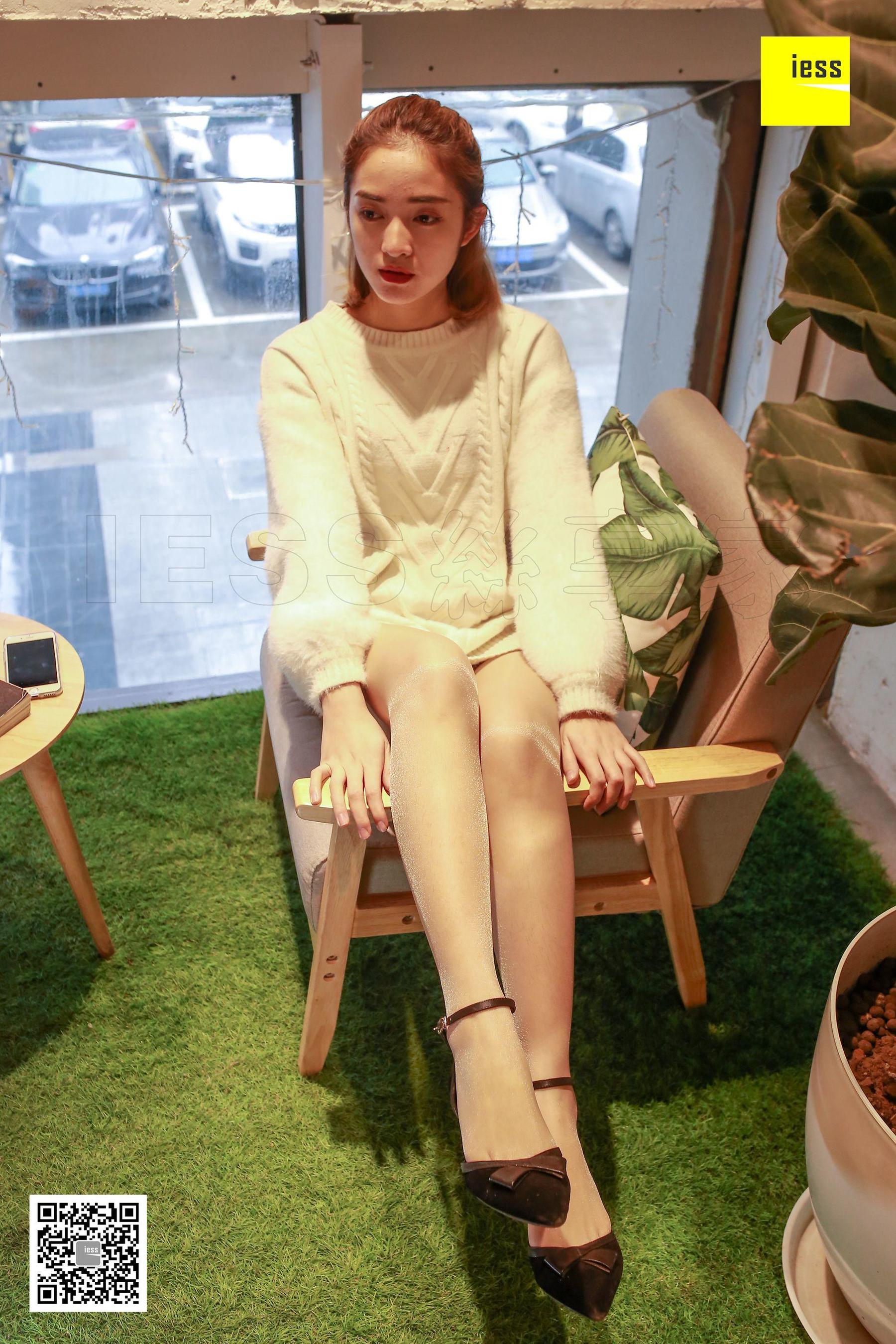 姗姗《蝴蝶结矮跟肉丝》 [异思趣向IESS] 丝享家197