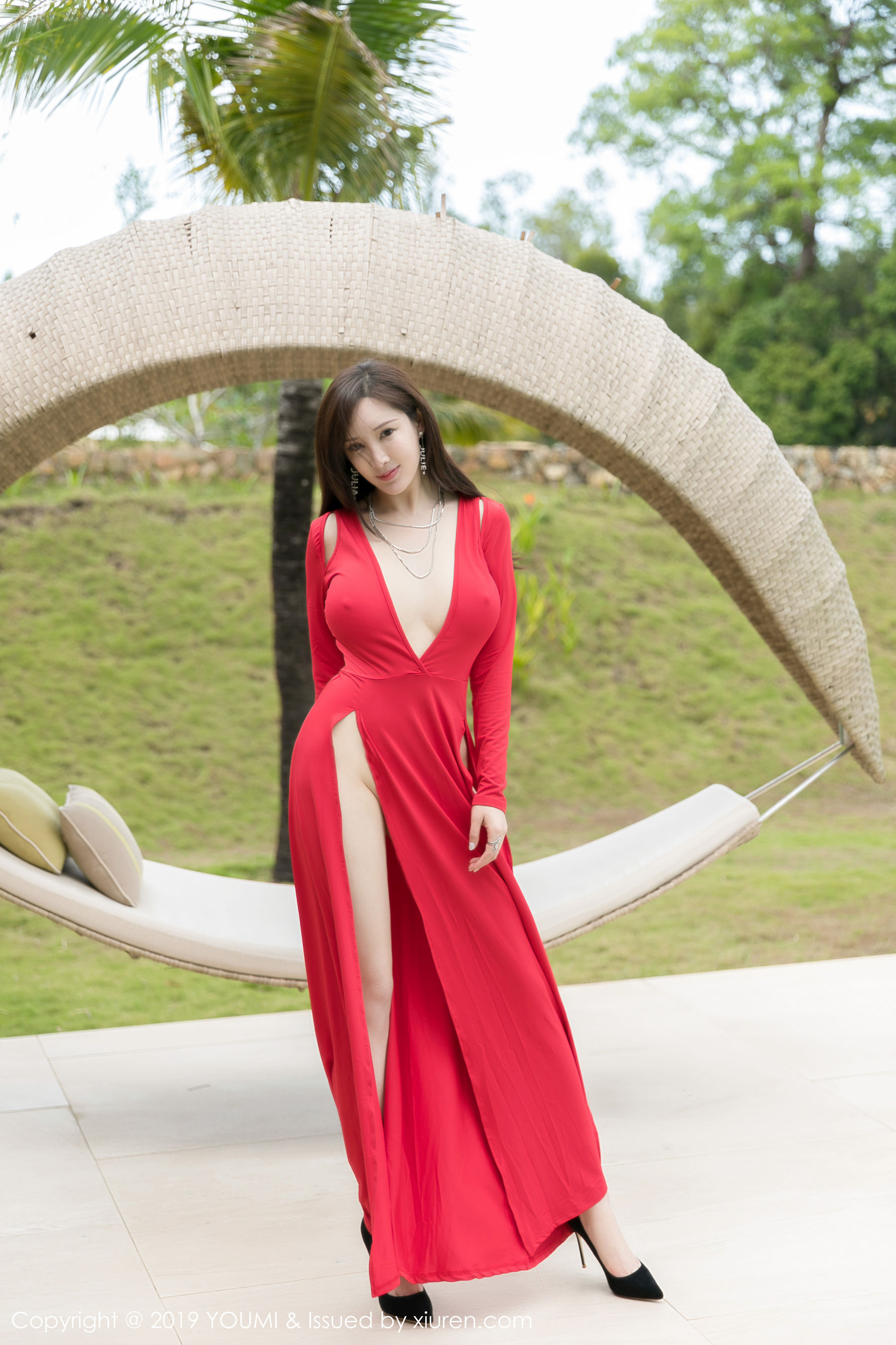 尤蜜荟YouMi Vol.383 奶瓶土肥圆矮挫丑黑穷 尤蜜荟YouMi Vol.383 奶瓶土肥圆矮挫丑黑穷