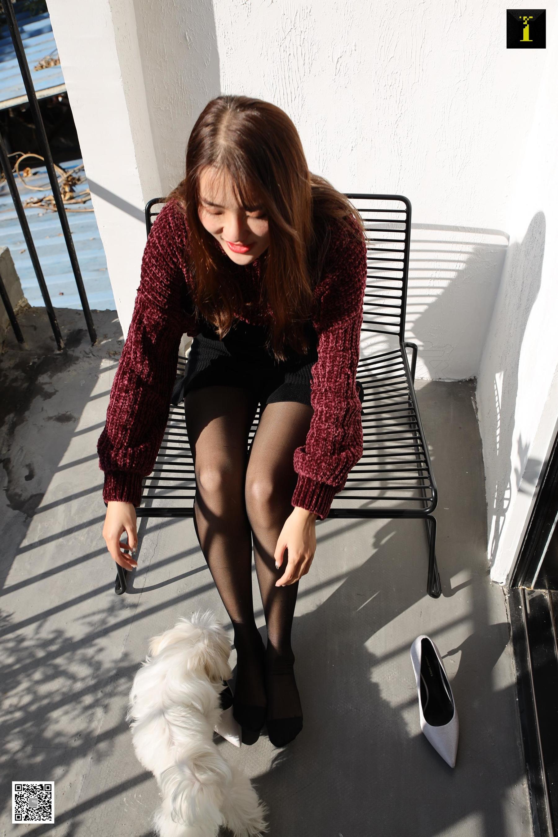 [异思趣向IESS] 模特 婉萍 《婉萍的旭日剪影》