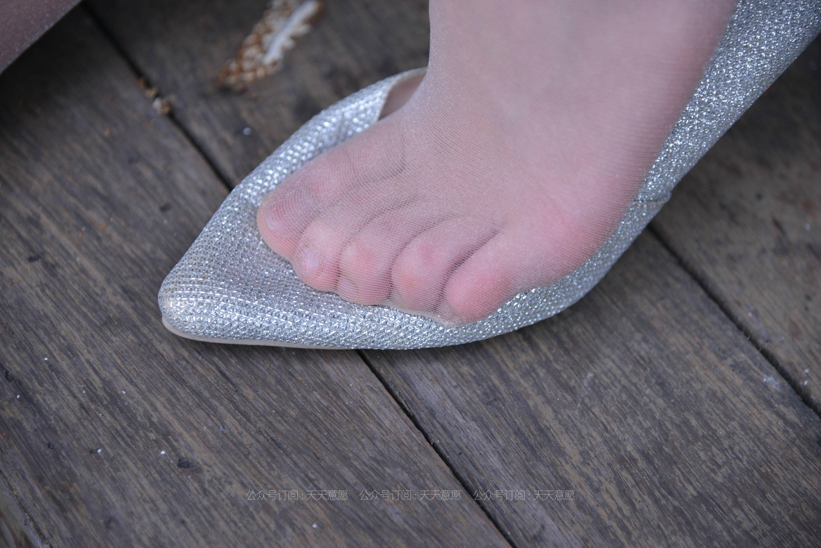 [IESS异思趣向] 丝享家 793：潇潇《楼梯上的黑色绑带》