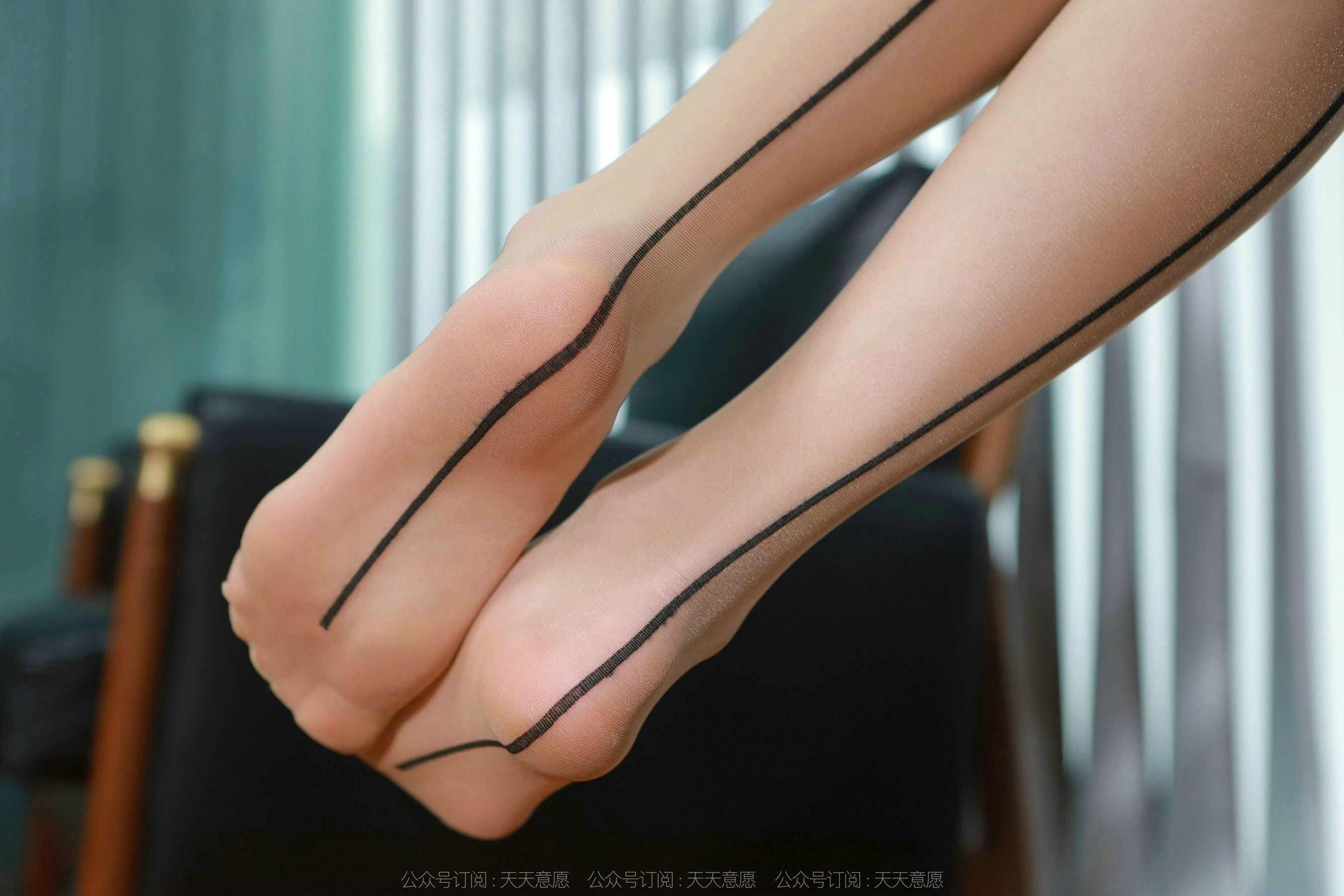 [异思趣向IESS] 模特 小六 《性感后竖线》