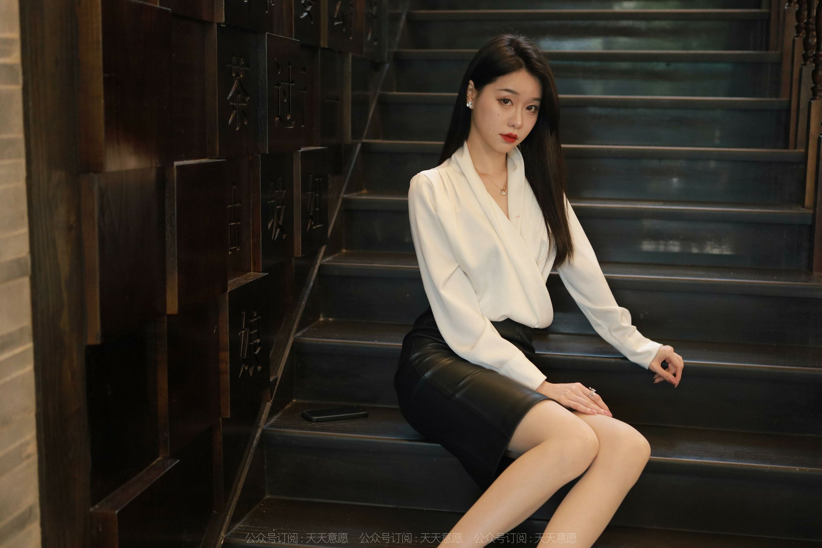 [异思趣向IESS] 模特：佳爷《三月特辑》