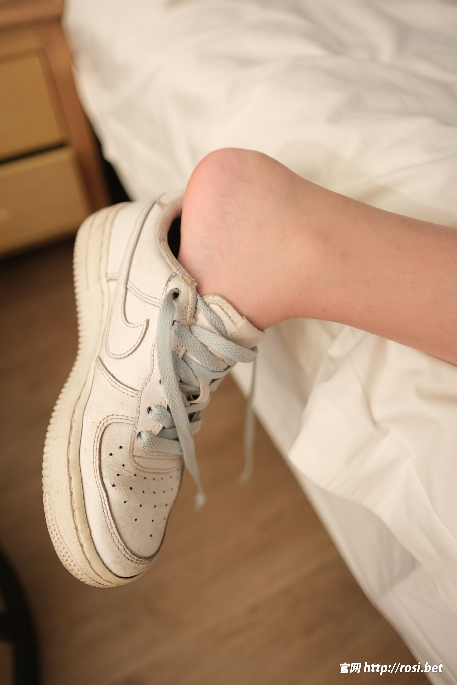 [ROSI写真] 2024.10.21 NO.4704