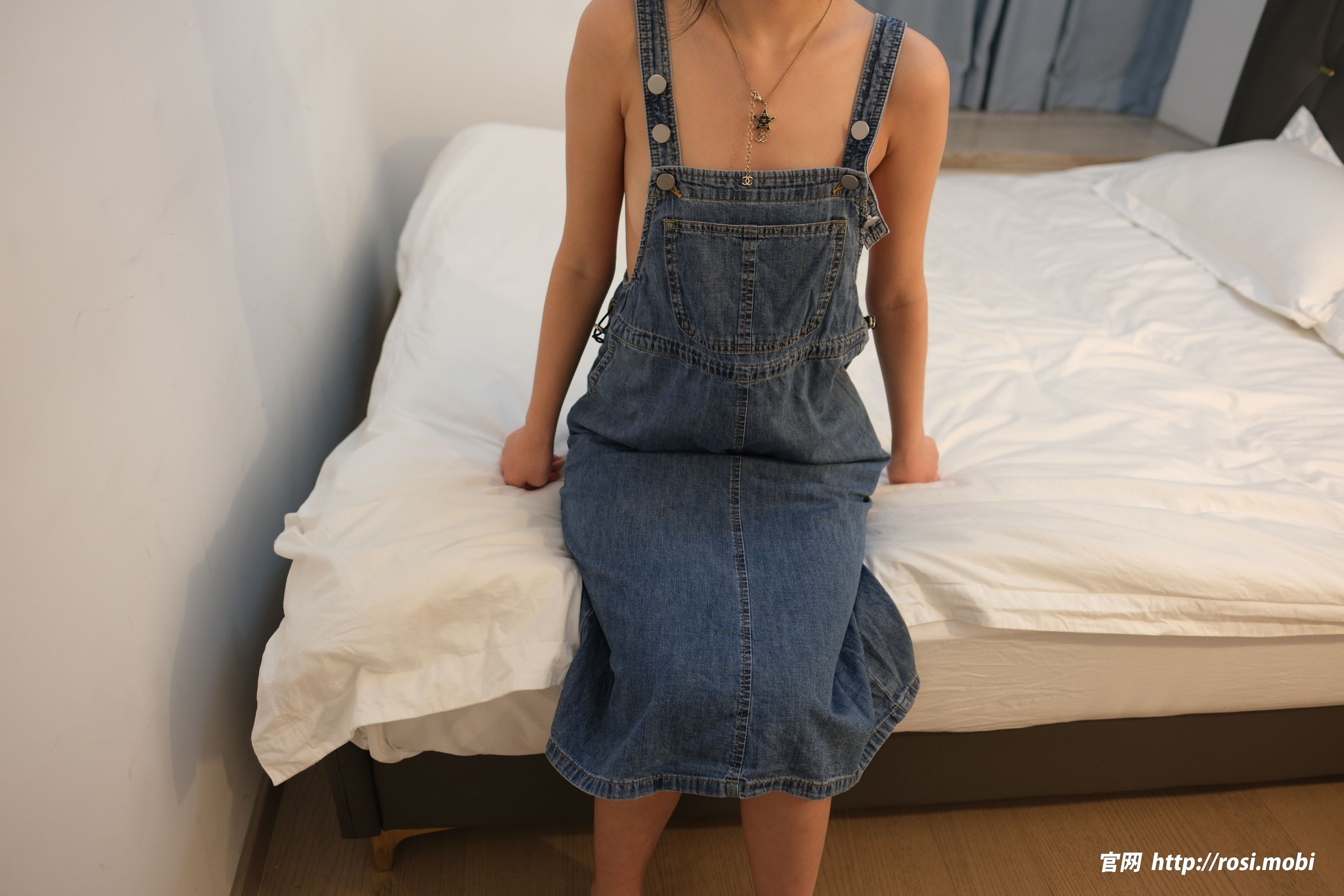 [ROSI写真] 2025.03.02 NO.4836